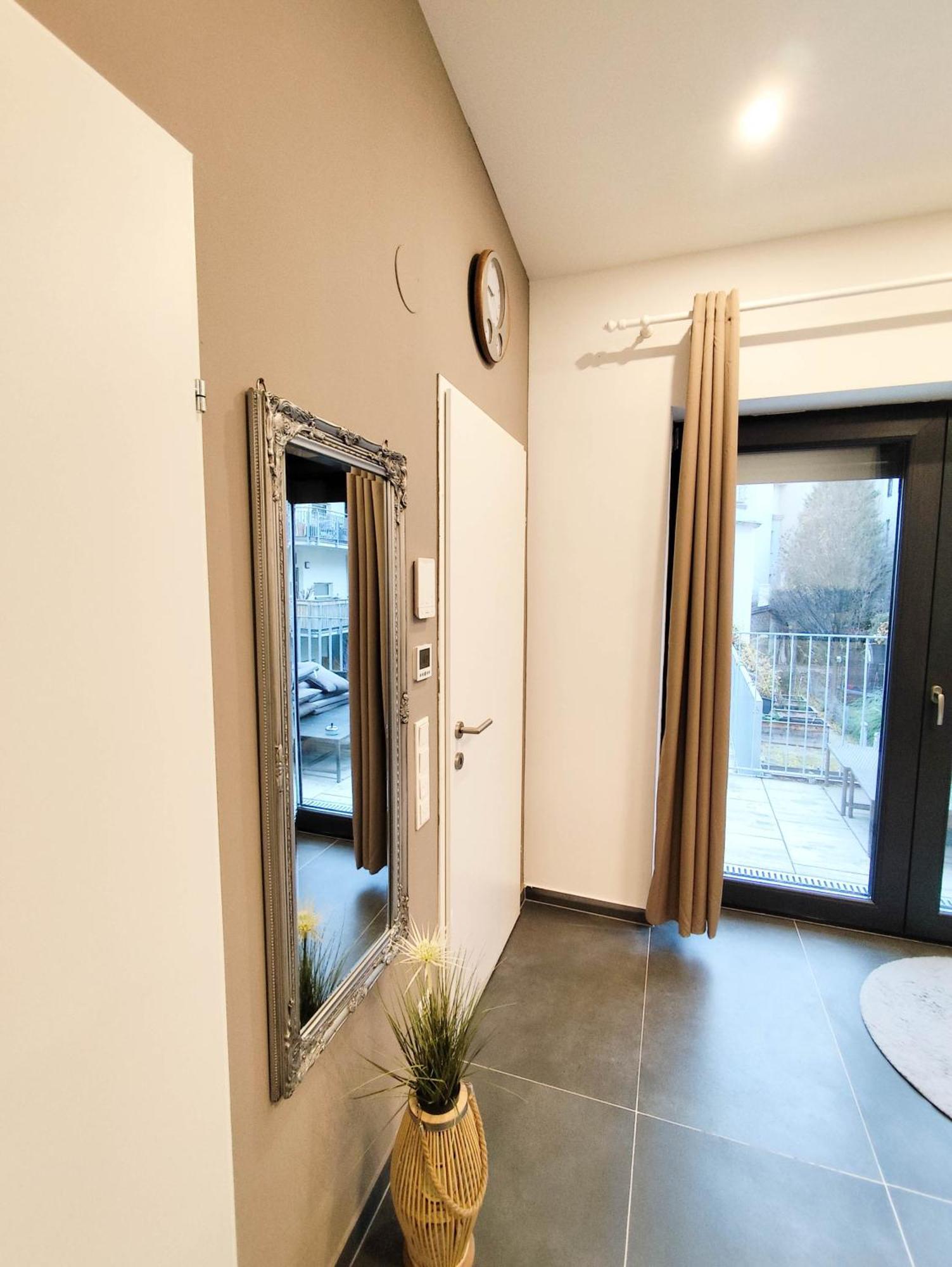 Cozy In Location With Free Parking Vienna