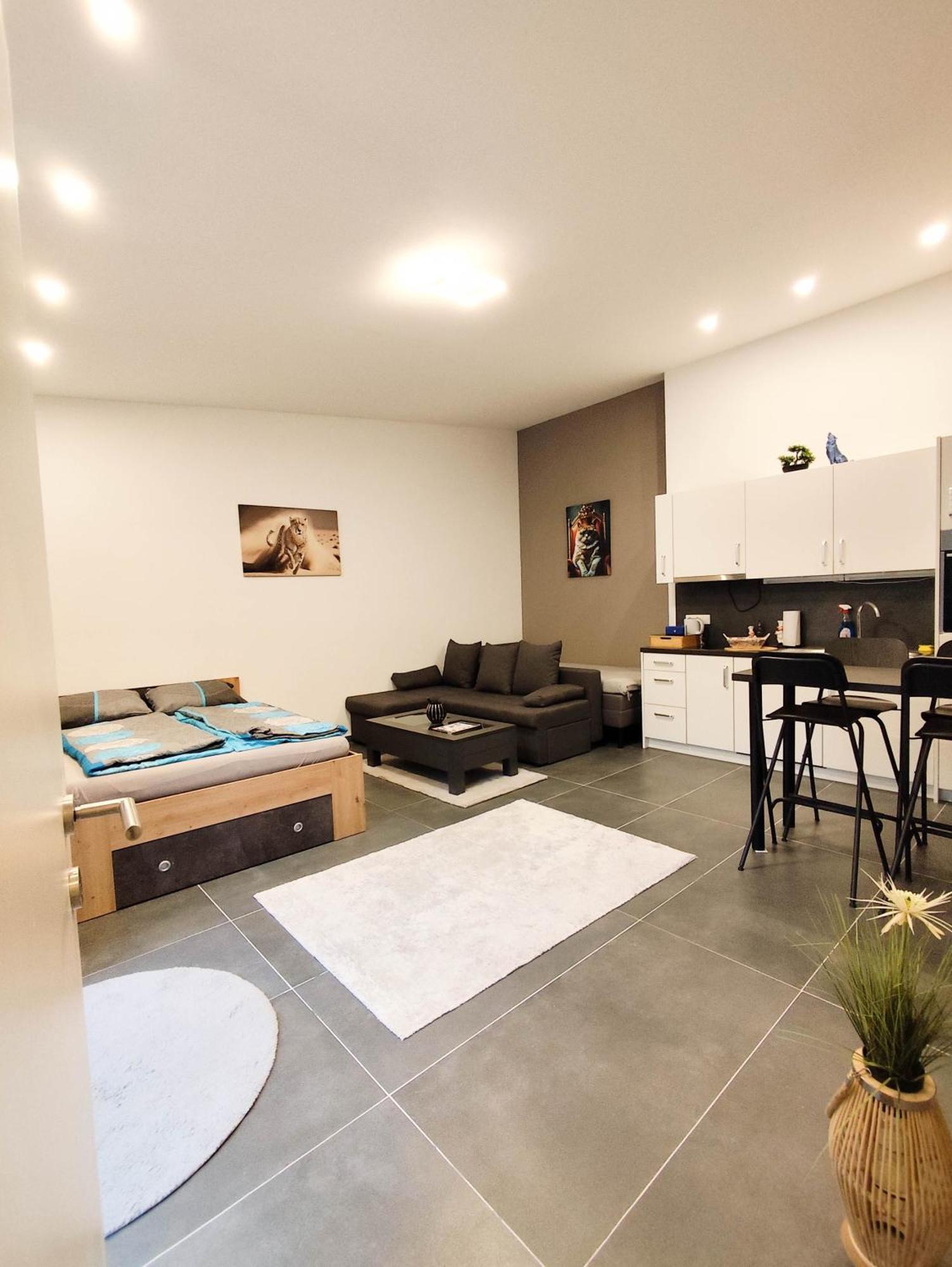 Cozy In Location With Free Parking * Vienna