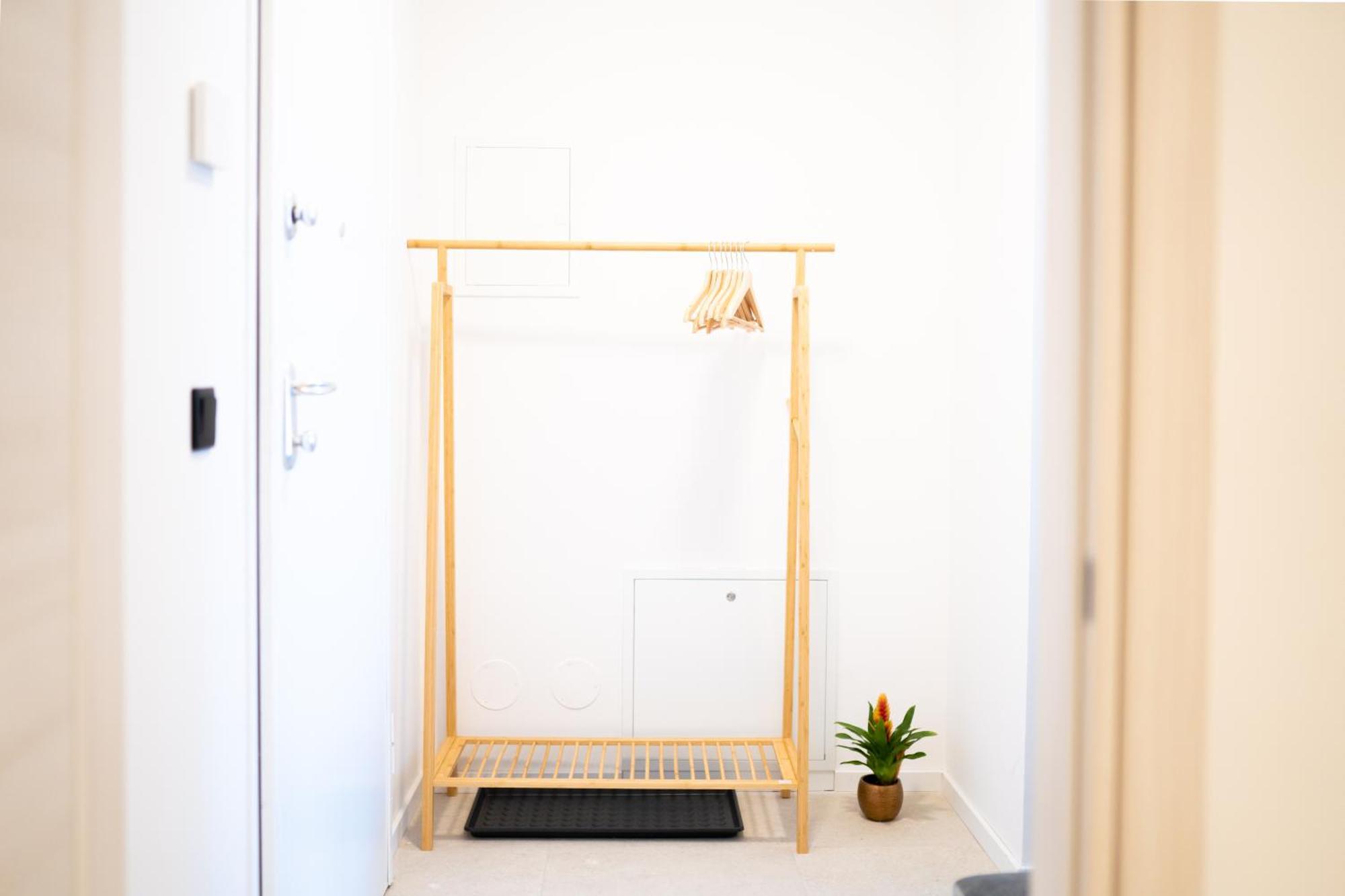 Design With Balcony & Free Parking Apartment Wien