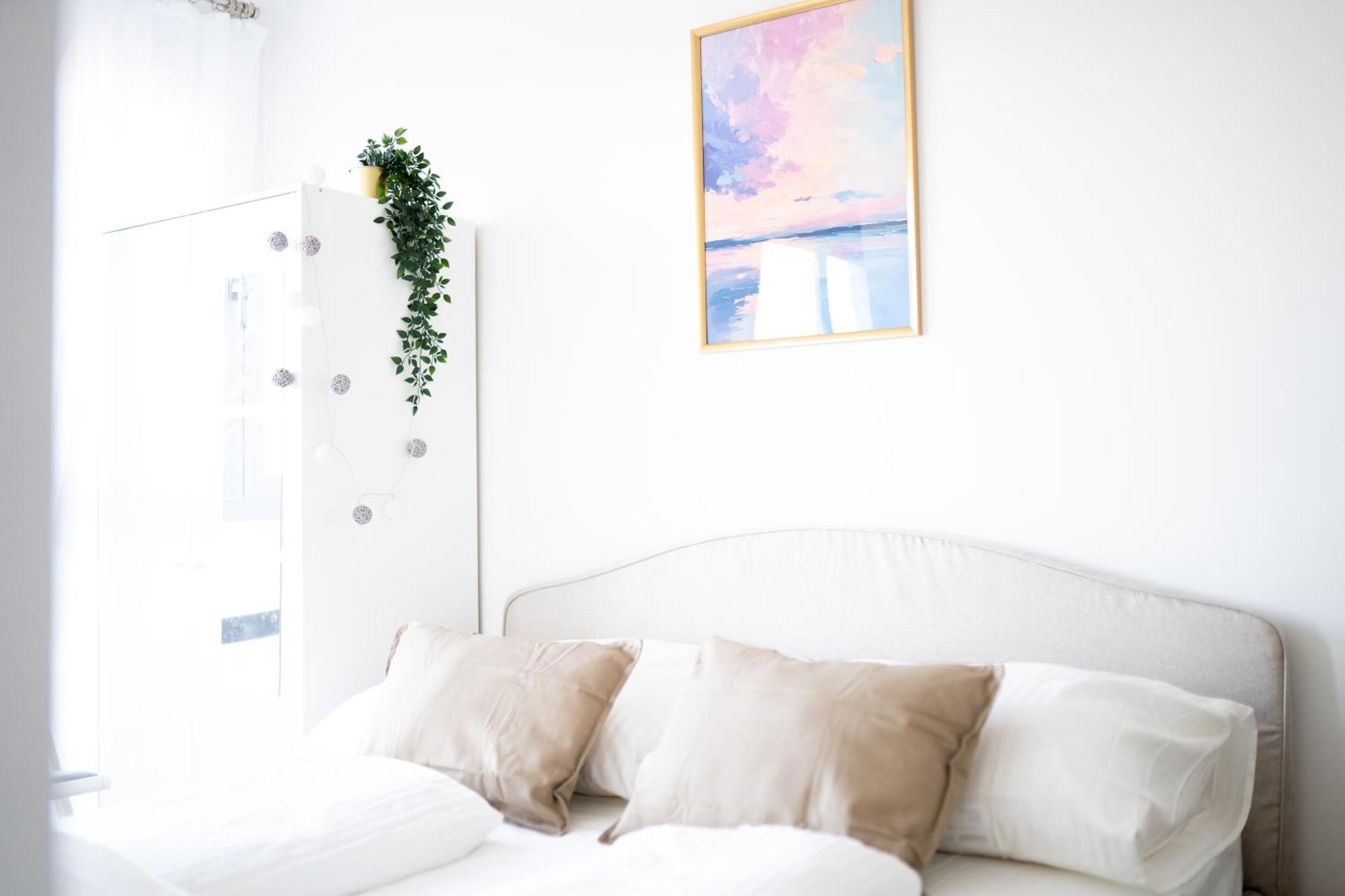 Design With Balcony & Free Parking Apartment *