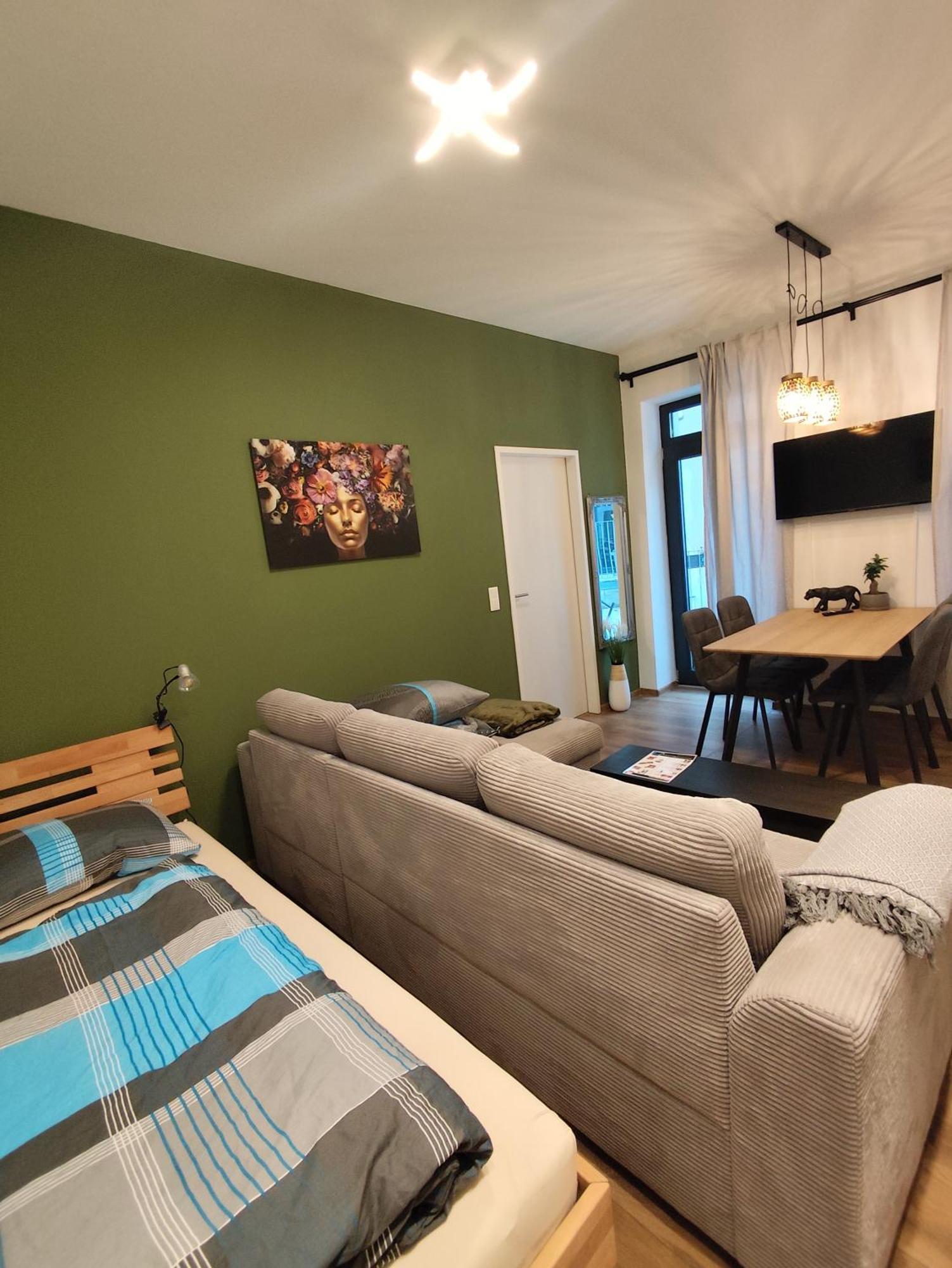 Cozy In Location With Free Parking Appartamento *