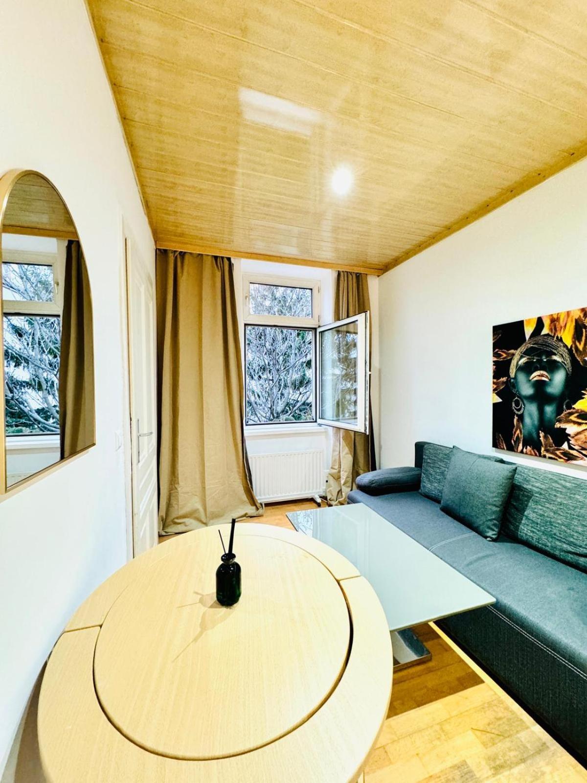 Amazing 4br Shared 10 Minute Walk To Fac Platz Vienna