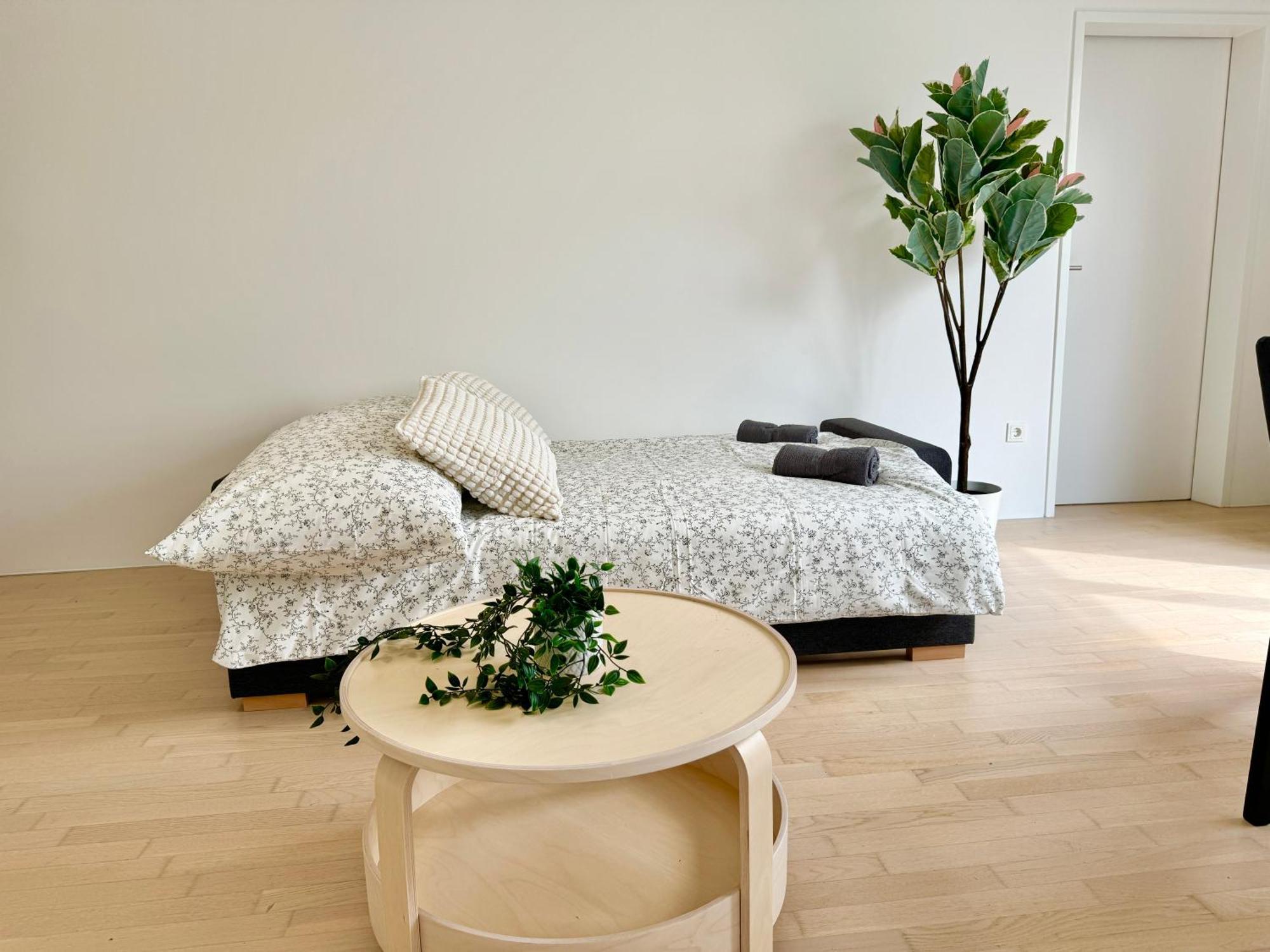 Apartment Modern 4 Room-apartment With Free Parking