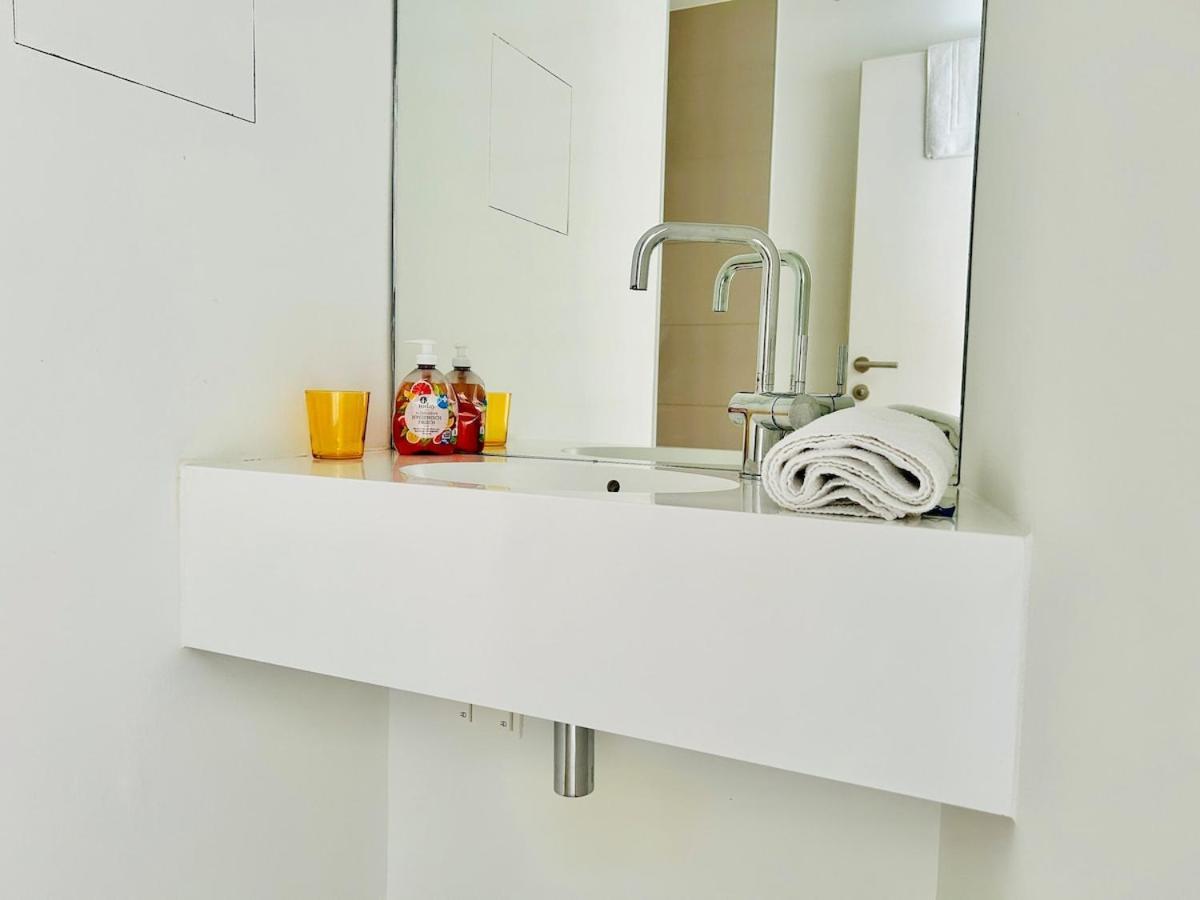 Apartment Modern 4 Room-apartment With Free Parking
