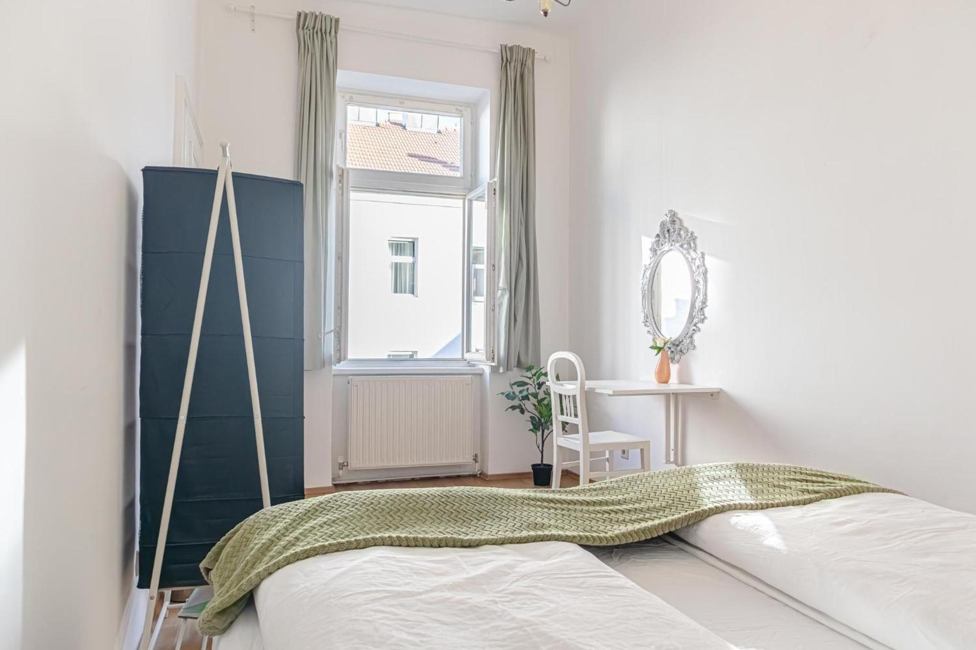 Elegance 2 Bedroom At Vienna's Vibrant Center *