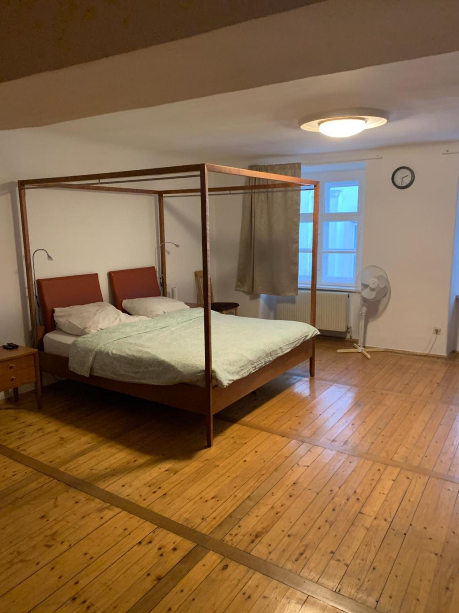 Three Bedrooms In Walking Center
