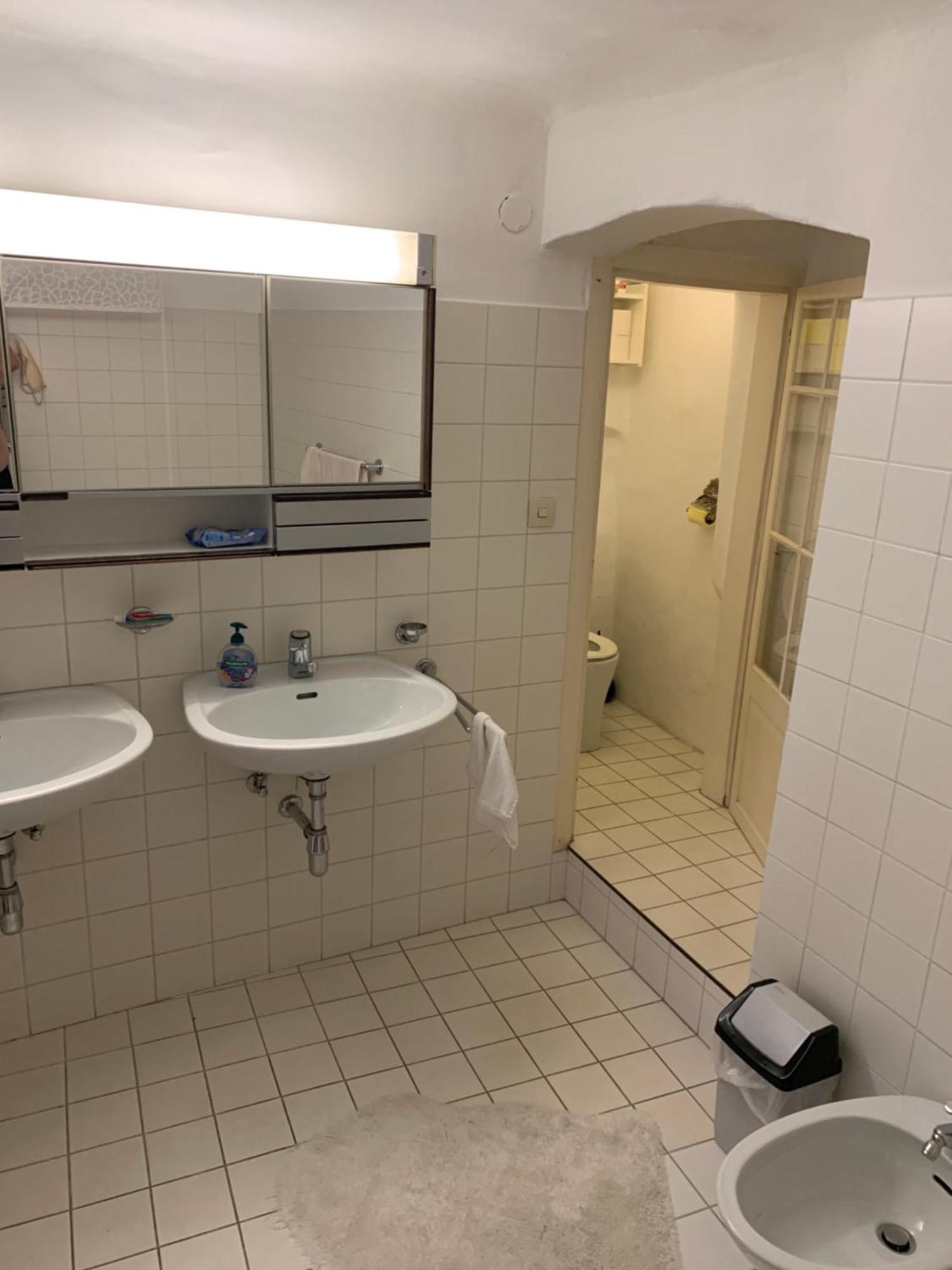 Three Bedrooms In Walking Center