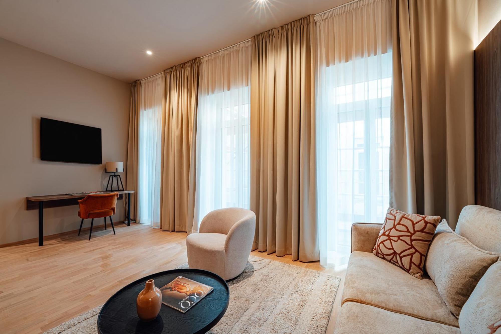 House Of Ble 4*
