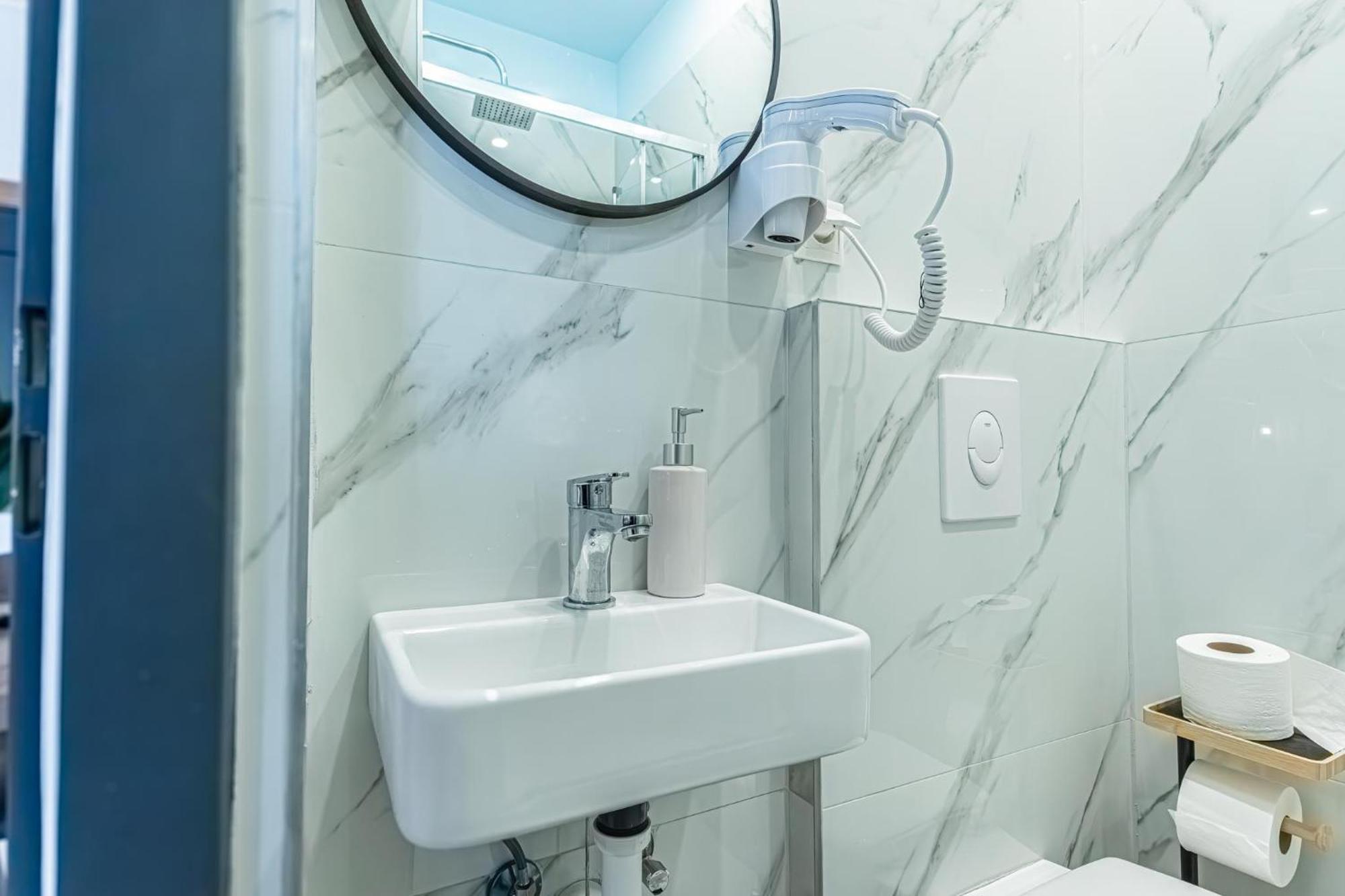 Apartment Chic At 12th District In Vienna