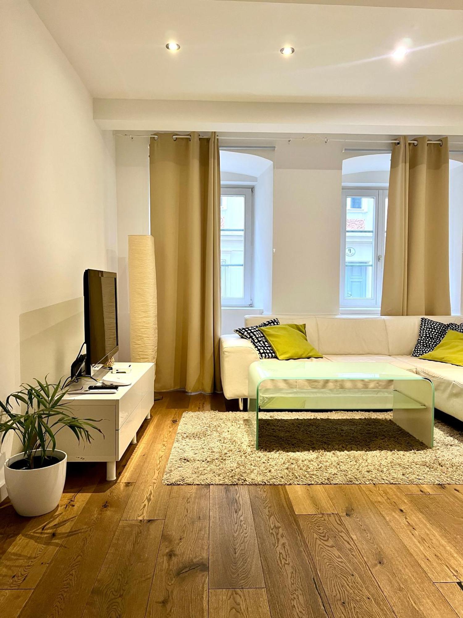 Rema 1070 Apartment