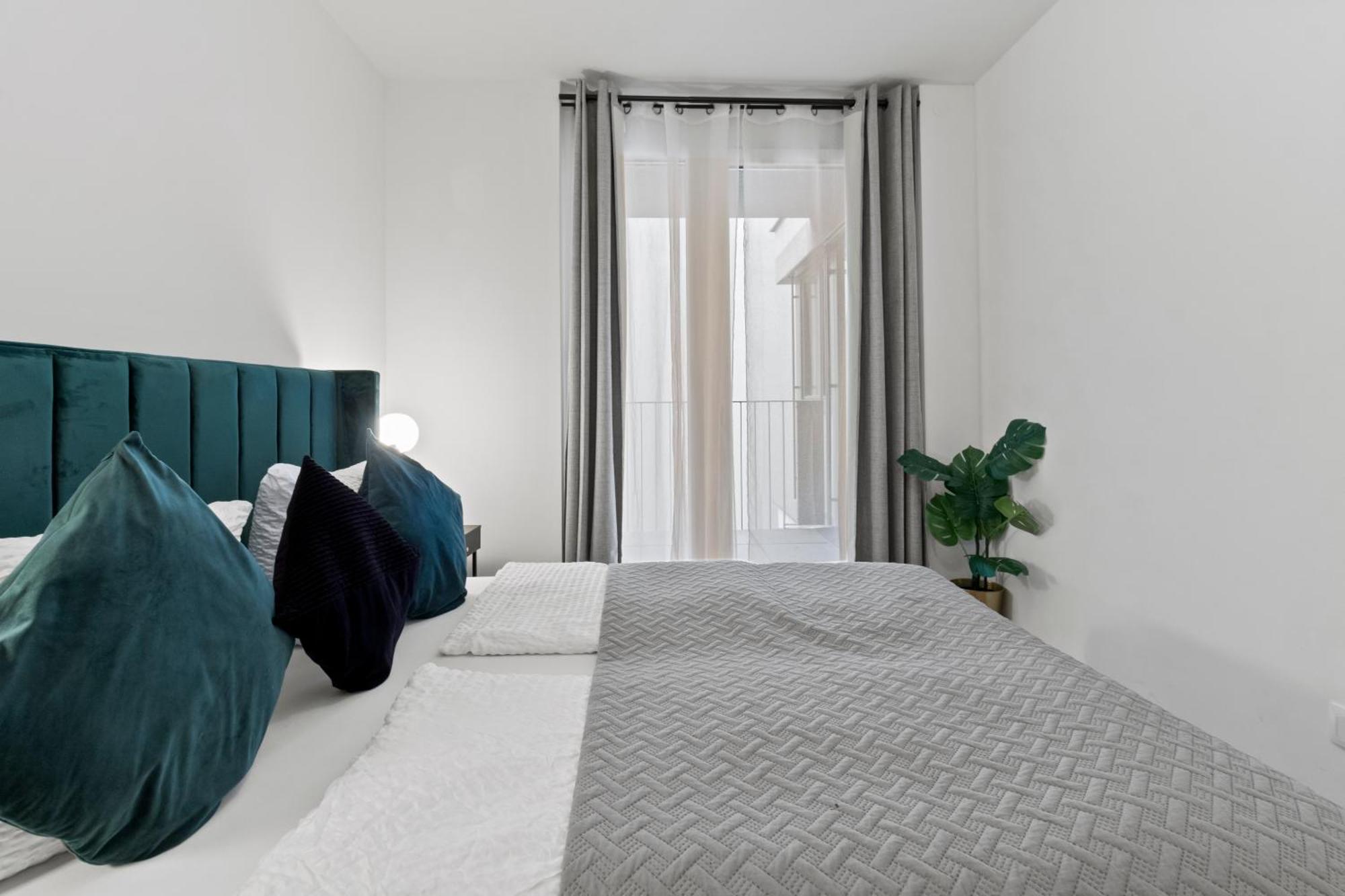 Apartment Balcony I 50 M² I Near Center Vienna