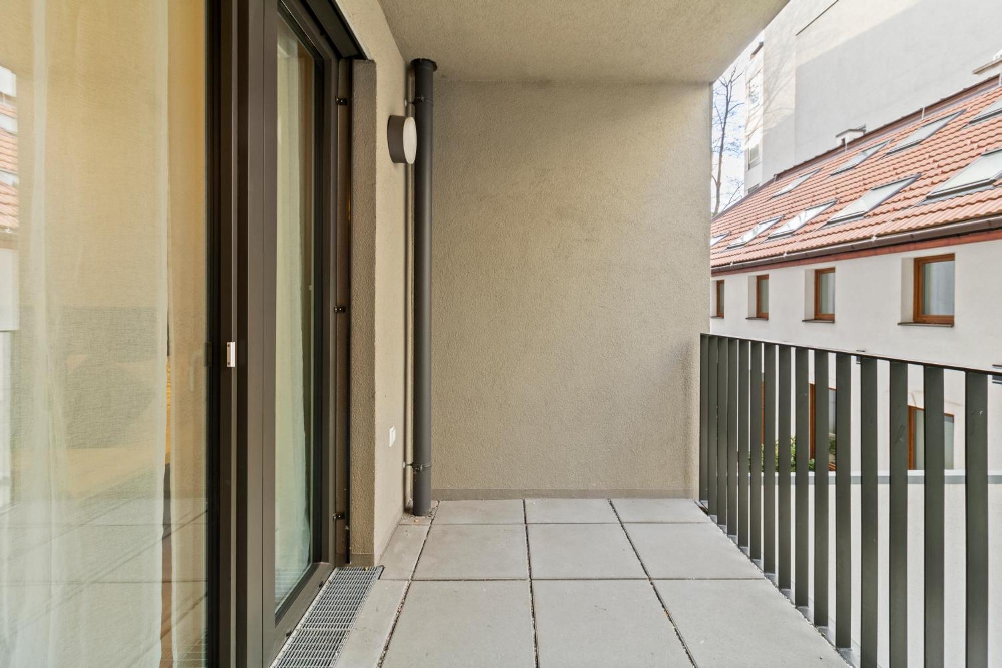 Apartment Balcony I 50 M² I Near Center *