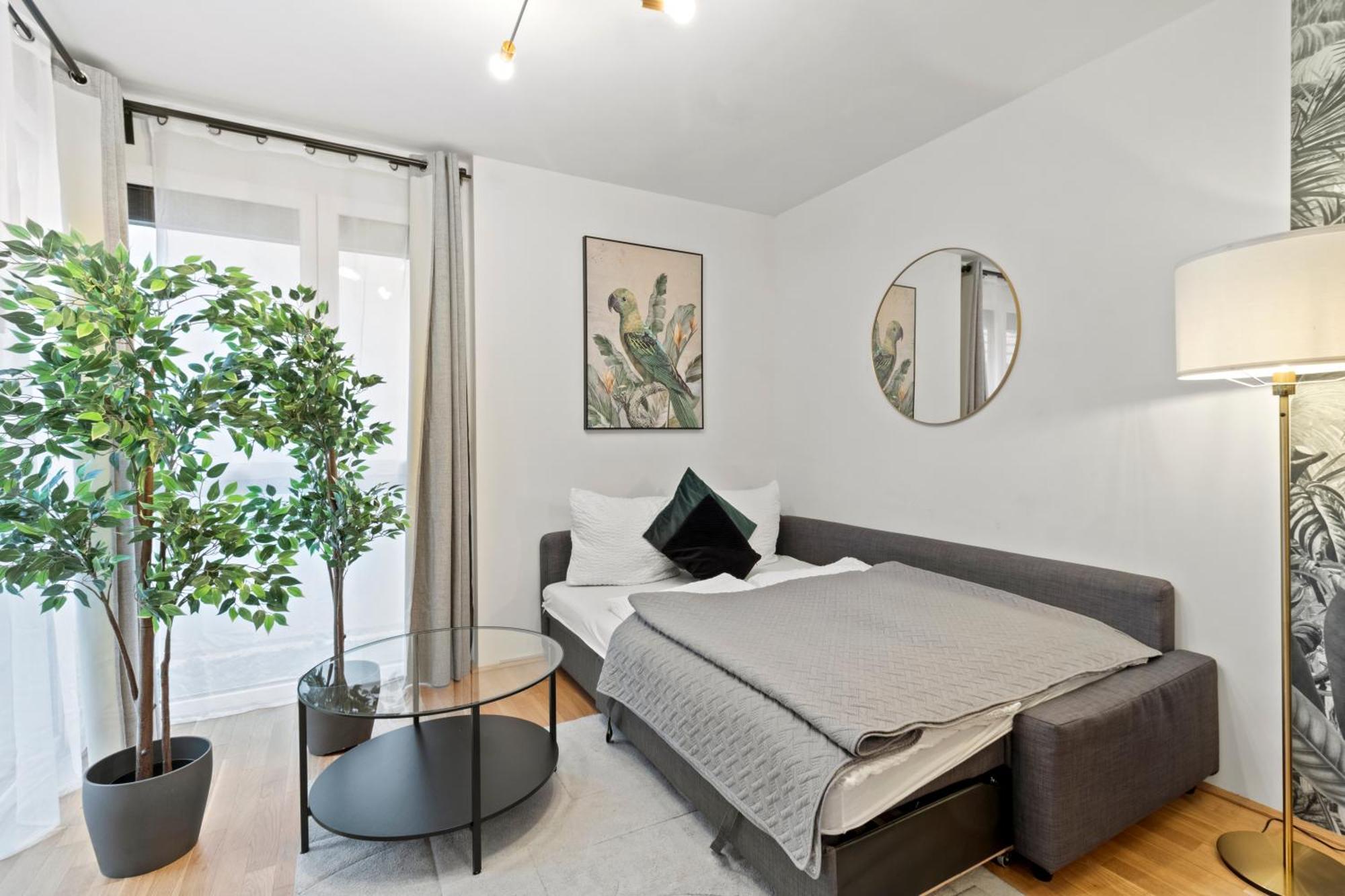 Balcony I 50 M² I Near Center * Vienna