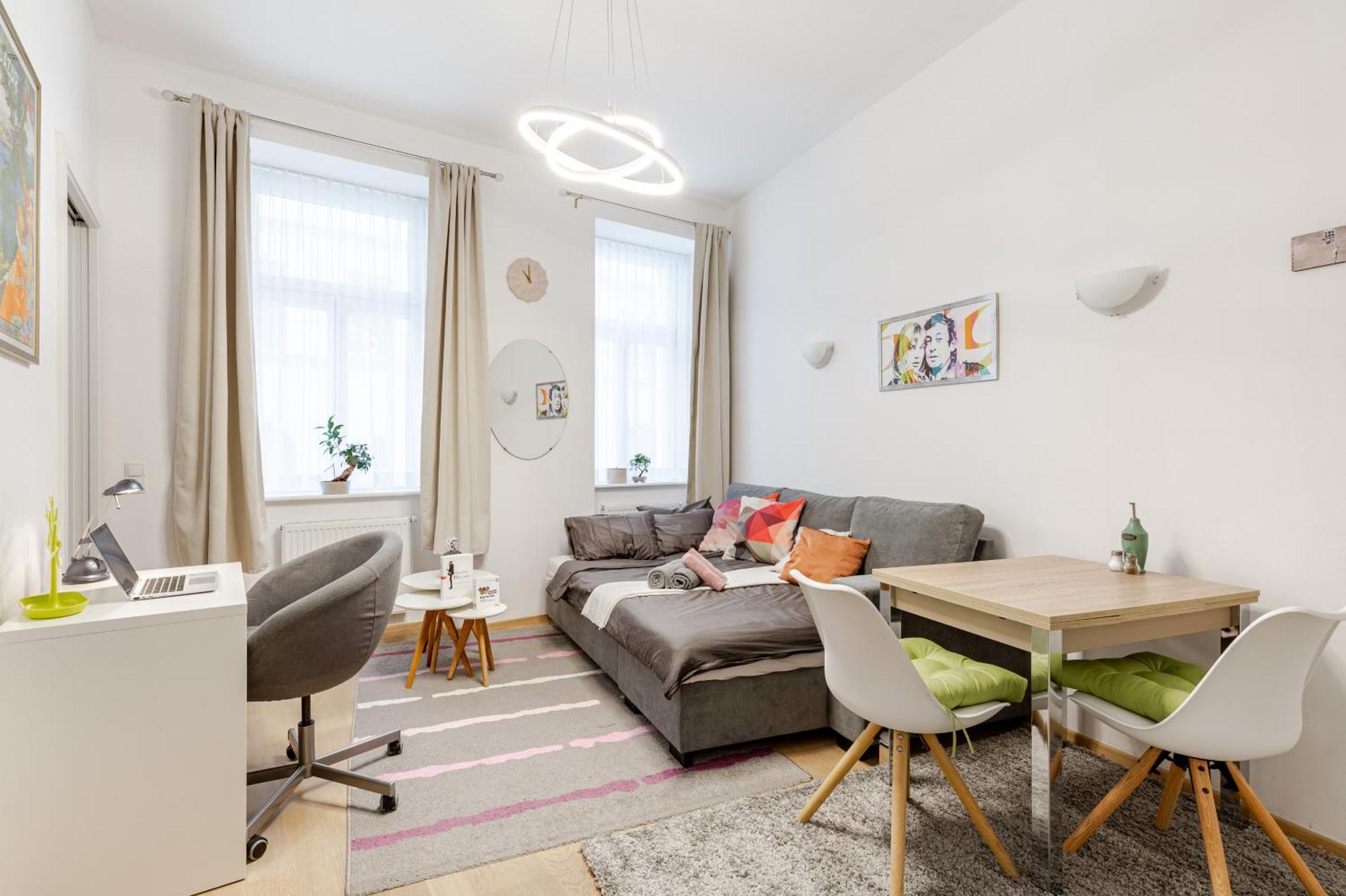 Chic Parisienne A - French Flair In The Heart Of Apartment *