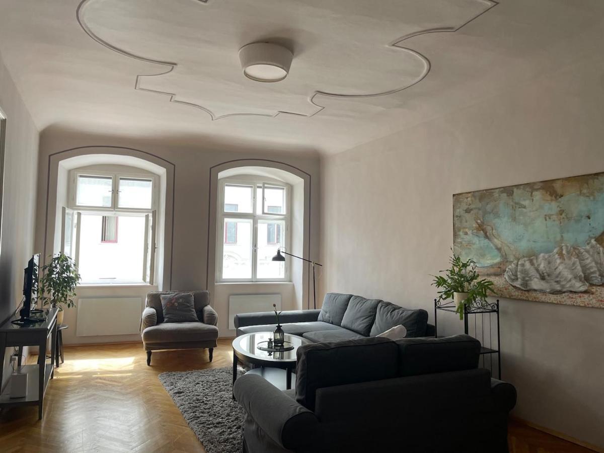 Charming With Two Bedrooms *