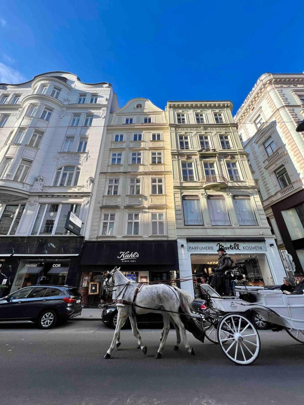 Apartment Charming With Two Bedrooms *