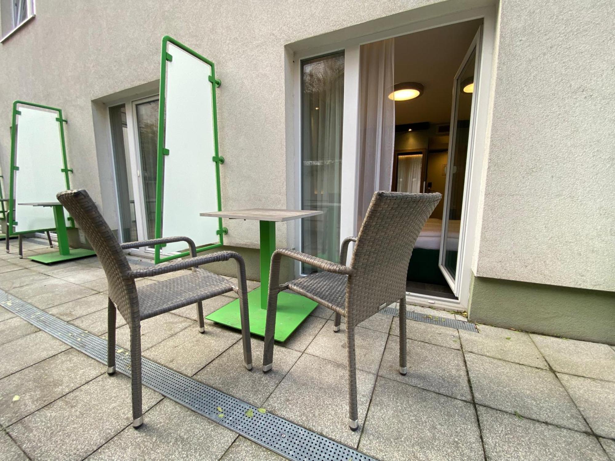 Design & Budget Schoenbrunn Vienna
