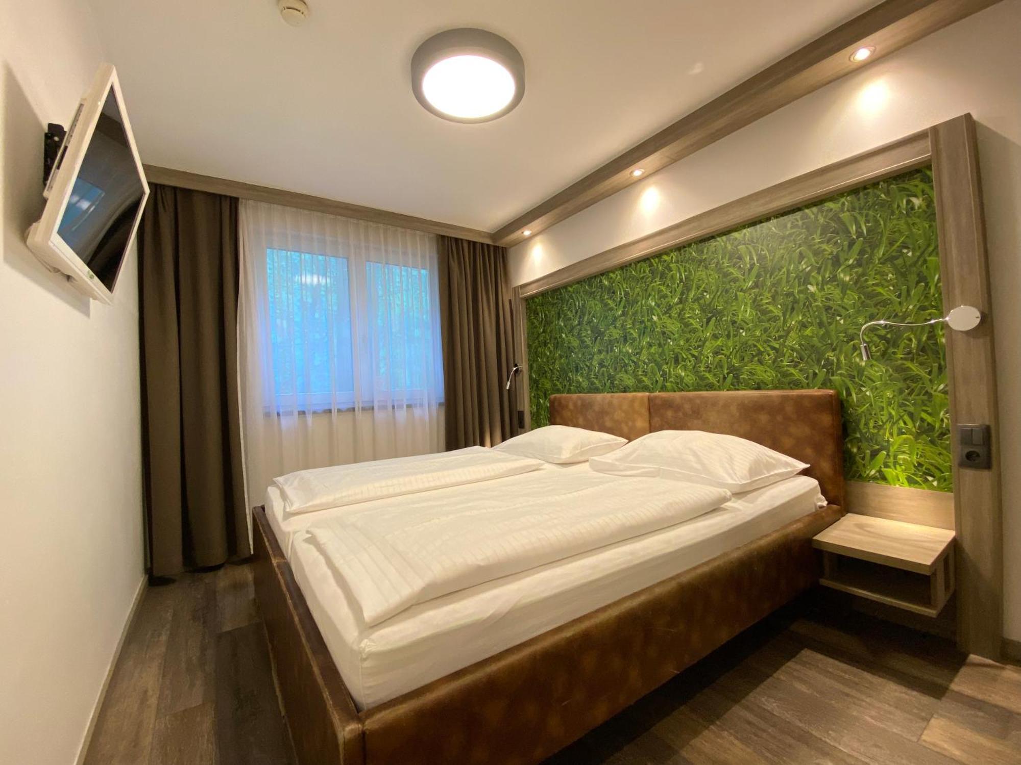 Hotel Design & Budget Schoenbrunn