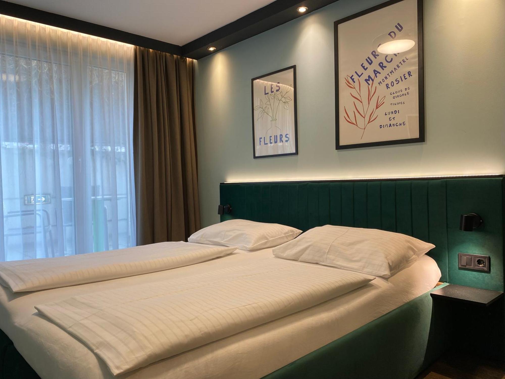 Hotel Design & Budget Schoenbrunn Vienna