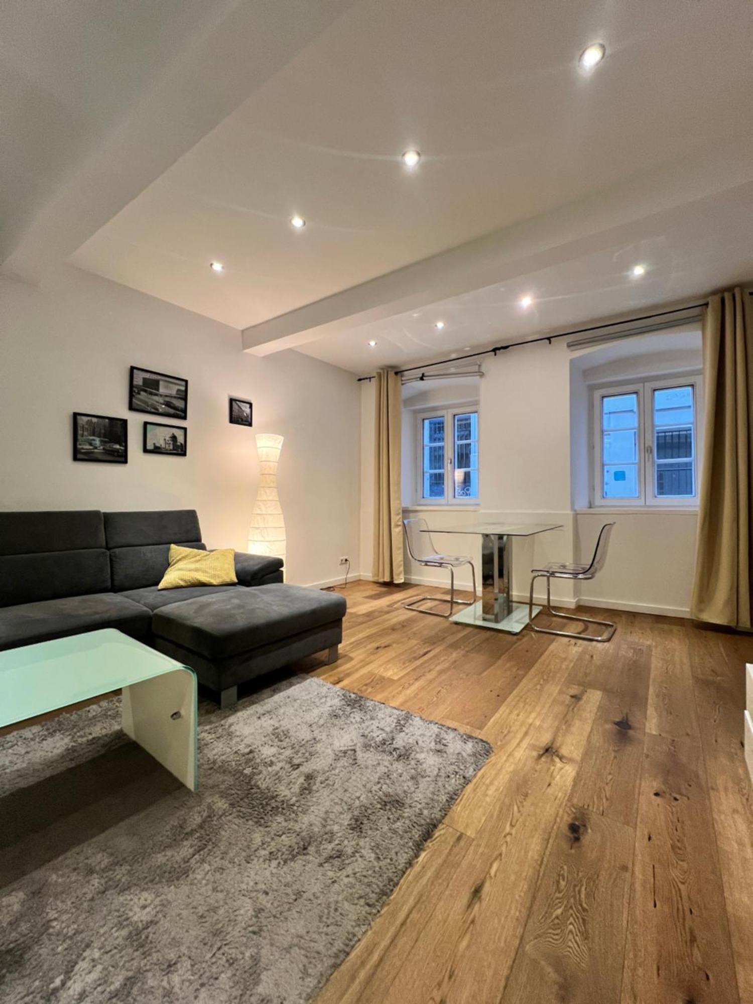 Rema 1070 * Vienna