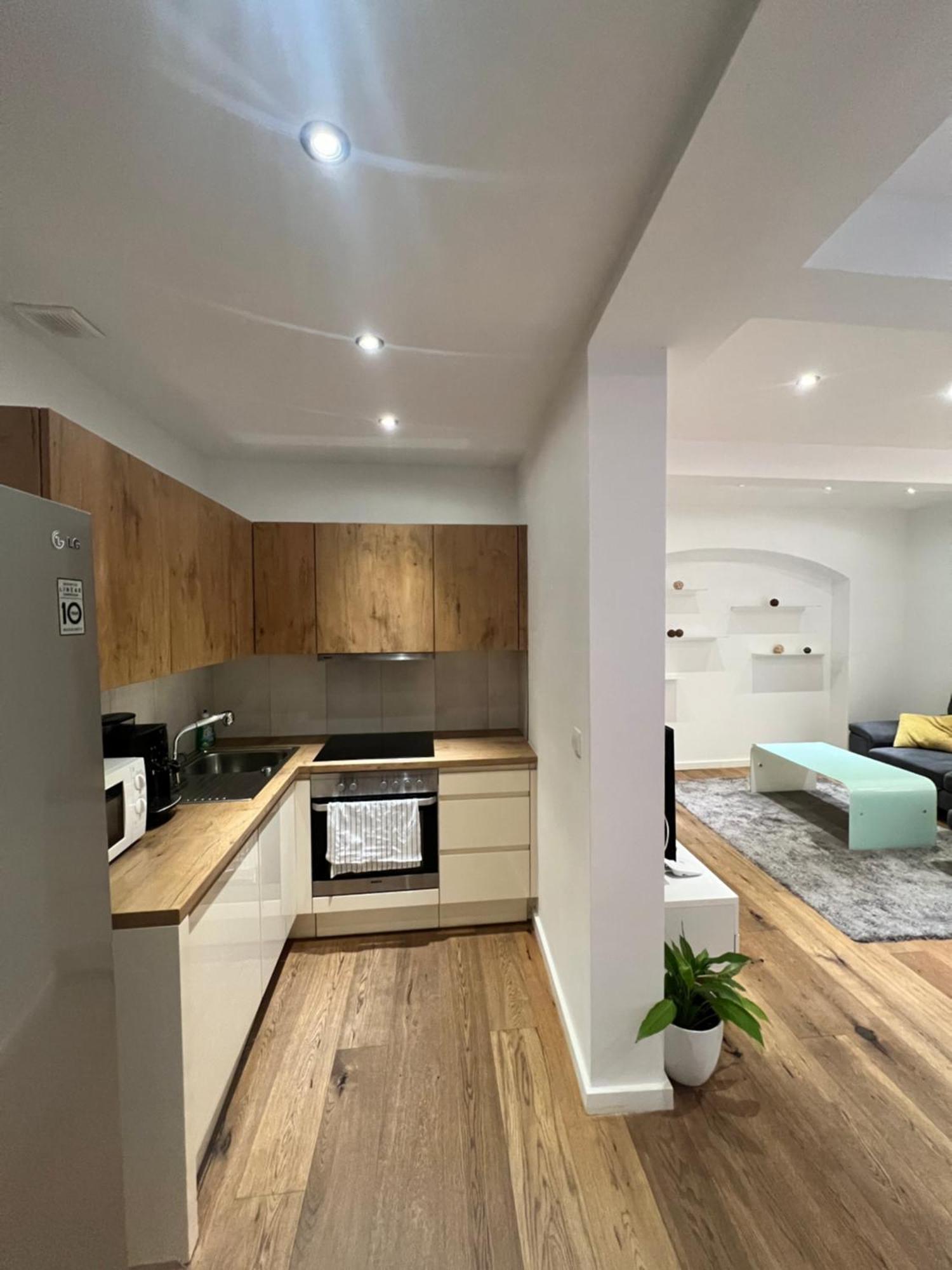 Apartment Rema 1070 *