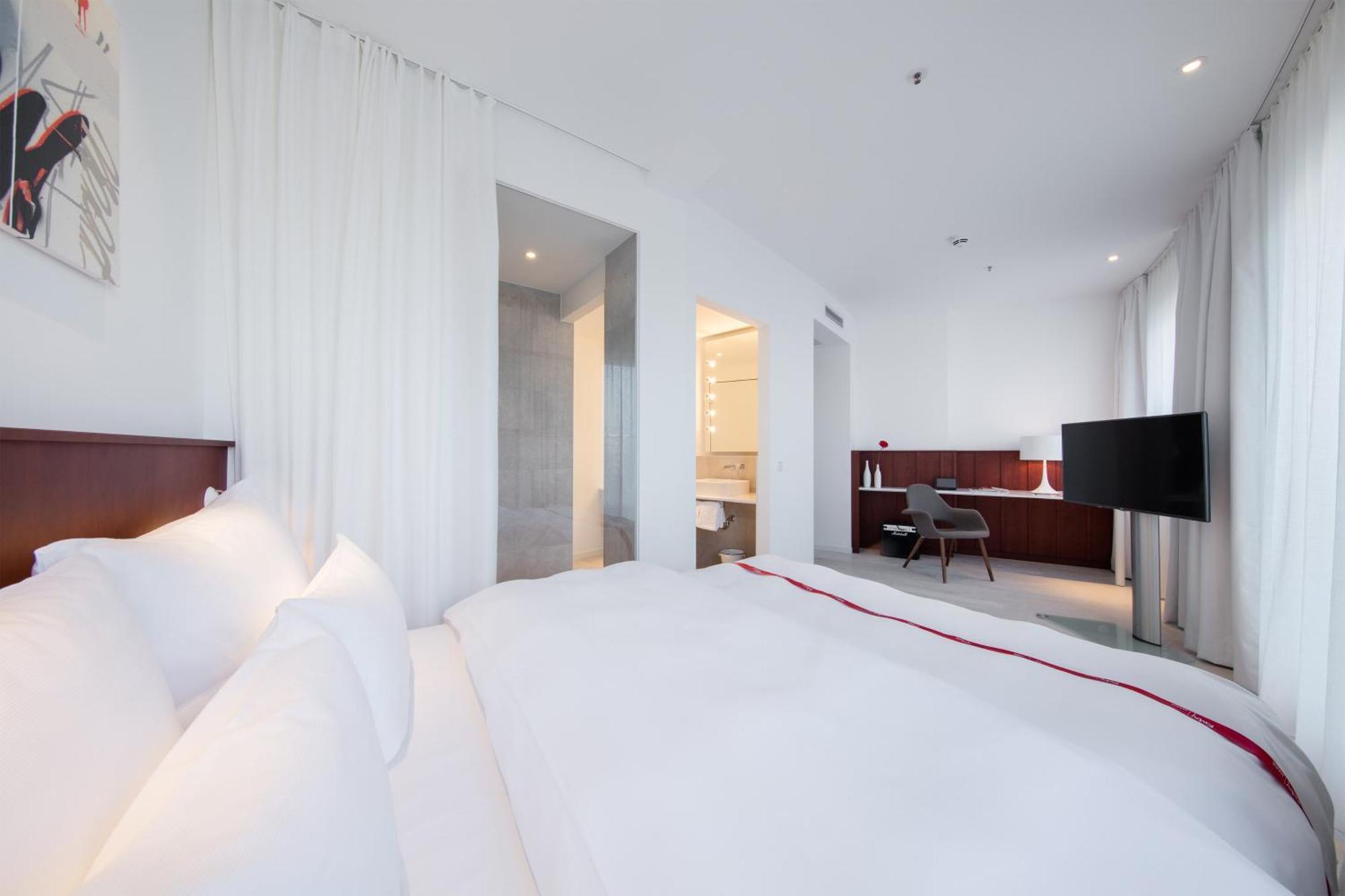 Hotel Ruby Marie