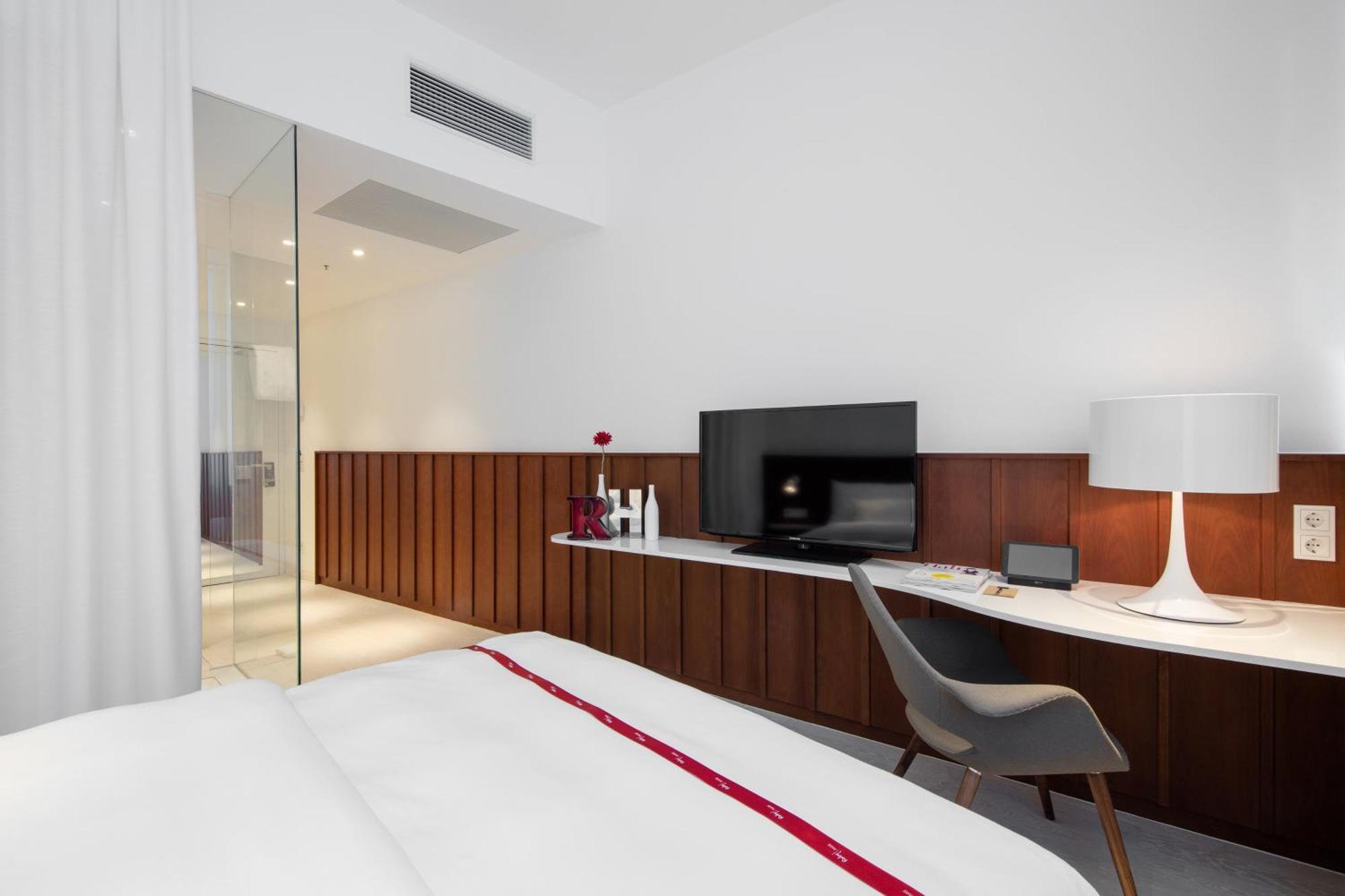 Ruby Marie Hotel