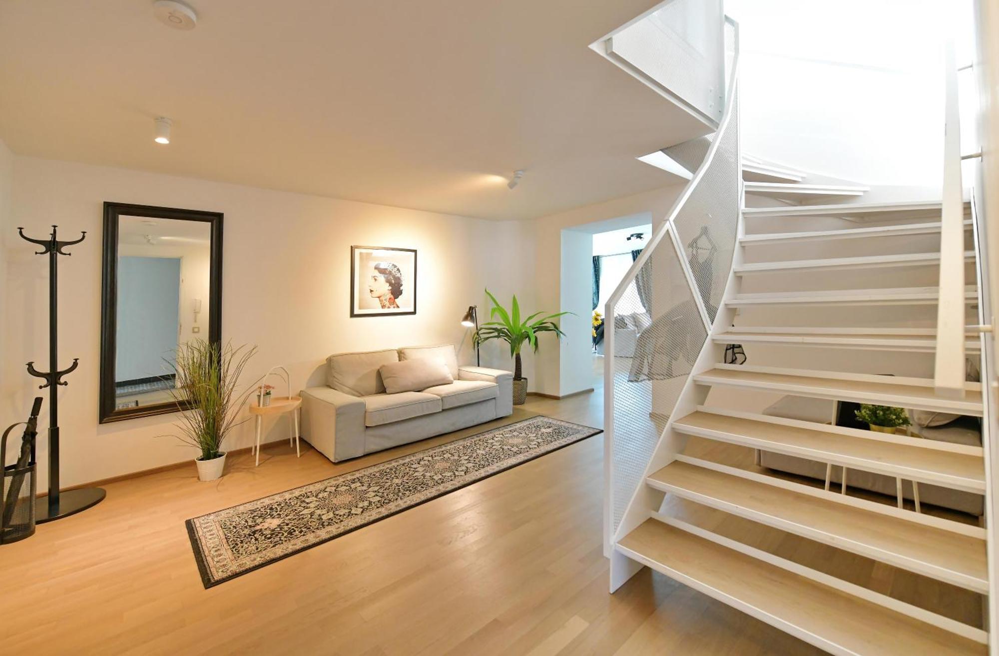 Julius 2 - Duplex 5 Mins To Center Apartment *