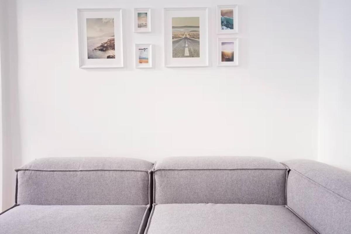 8 Minutes To Inner I 5 Min Walk To Metro I Wifi Apartment *