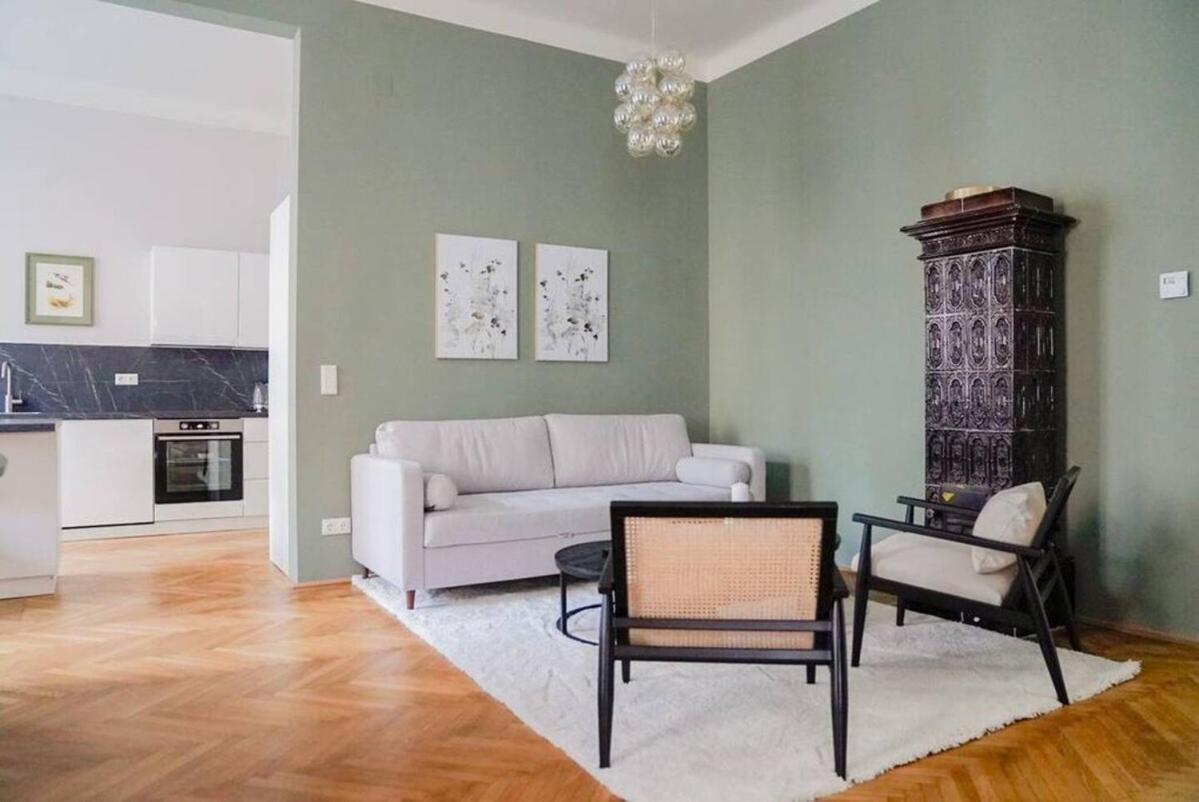 8 Minutes To Inner I 5 Min Walk To Metro I Wifi Apartment *