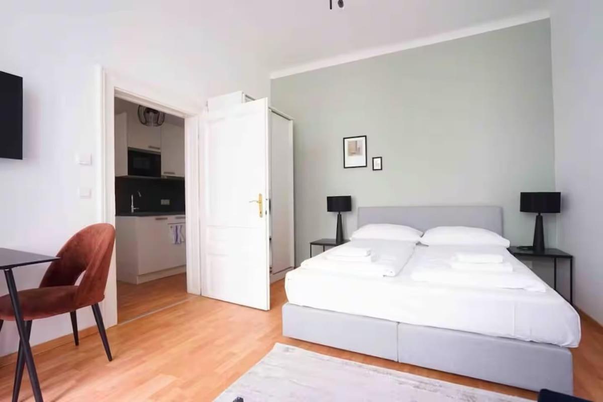 8 Minutes To Inner I 5 Min Walk To Metro I Wifi Vienna