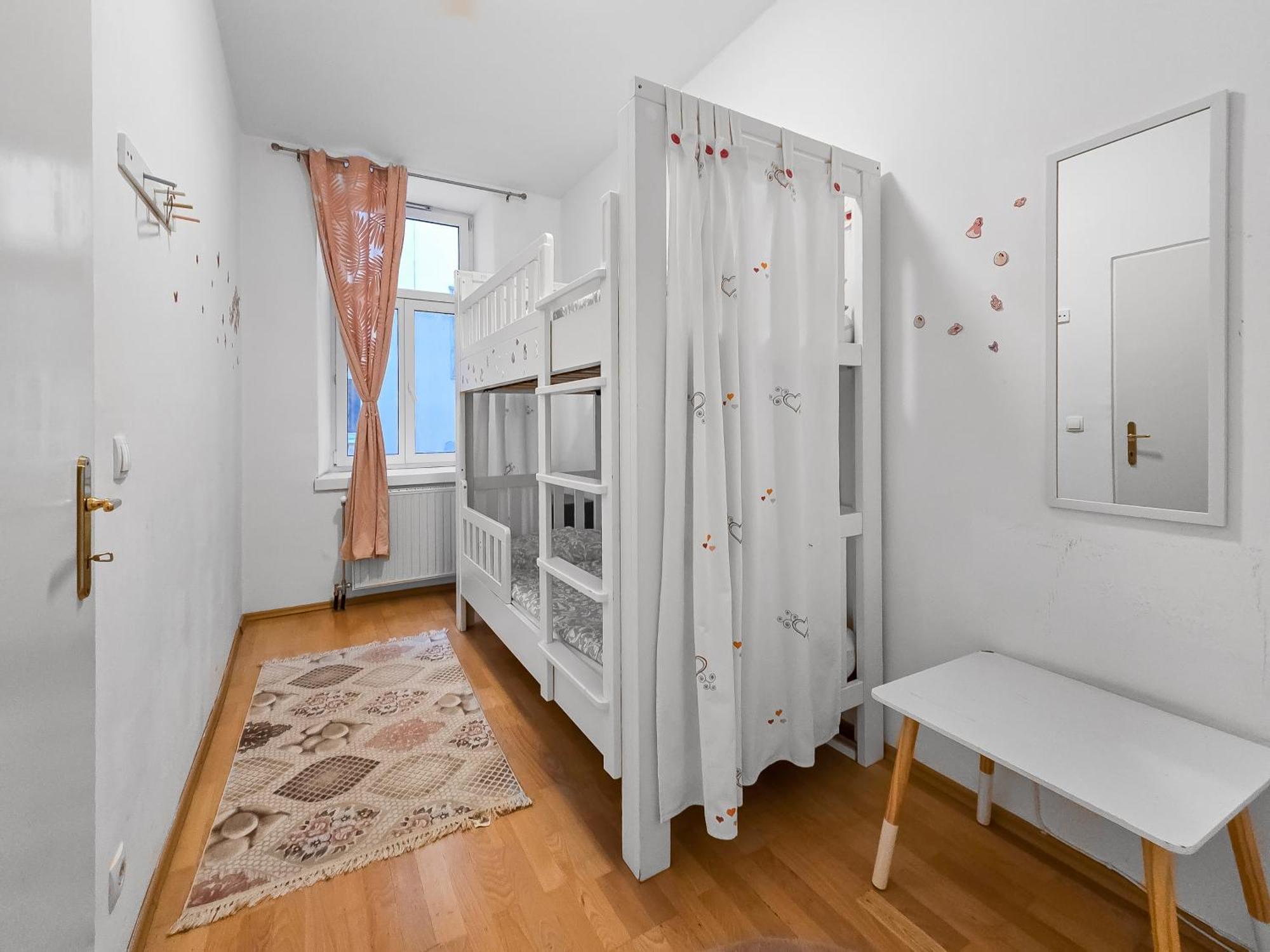 Apartment Three-bedroom Sanctuary, King-size Beds