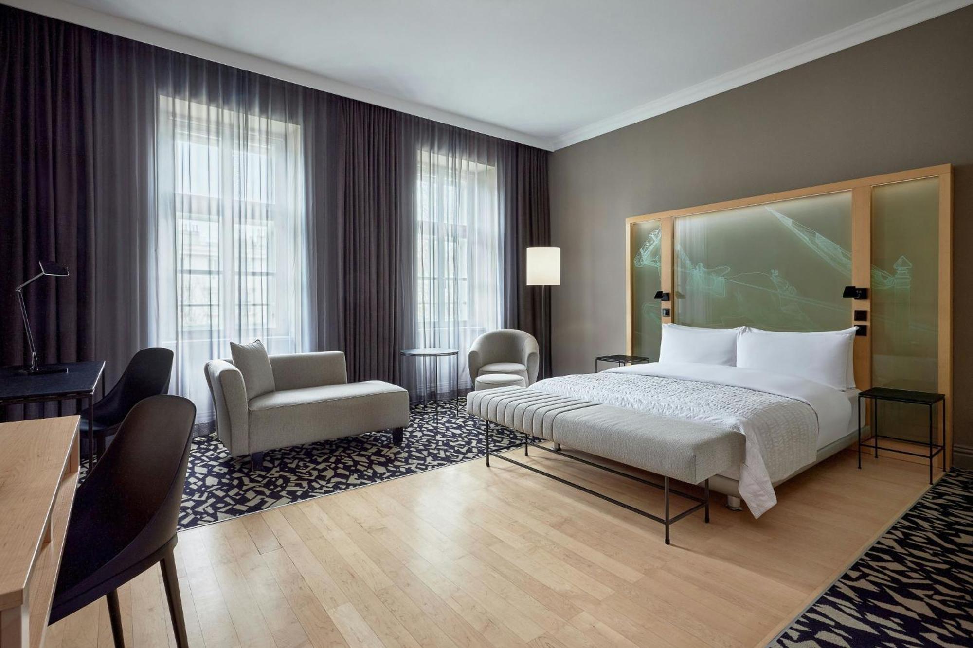 Le Meridien 5*