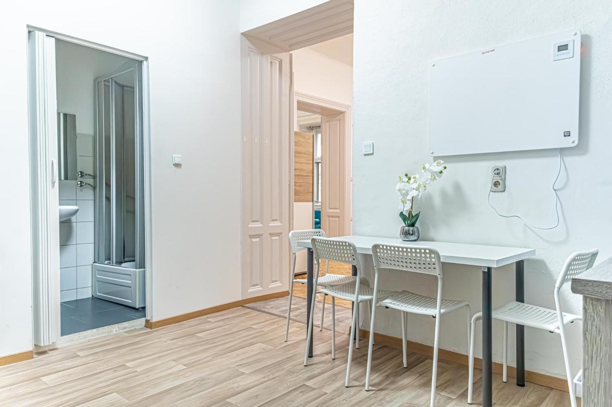 Family-friendly 2br Apt.-perfect For Longstays *