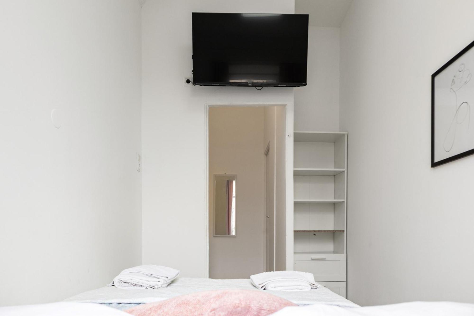 Massive 6br Shared At Millenium For Big Groups Vienna