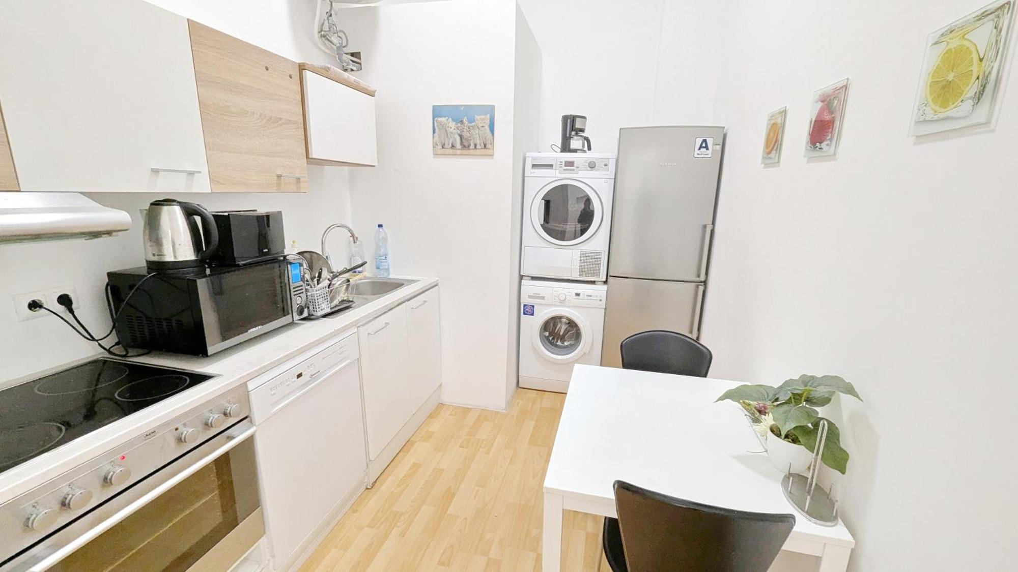 Comfortable In Lugner Area * Viena