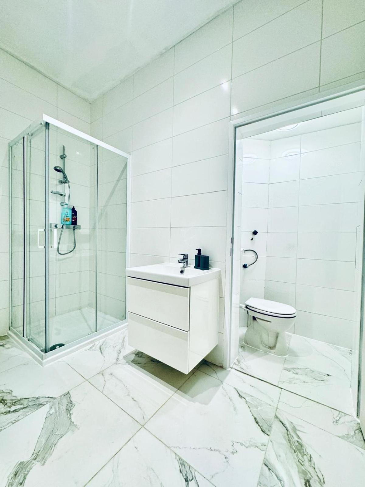 5br Apartment, Only 10min Walk To Matzleinsdorfer Platz Vienna