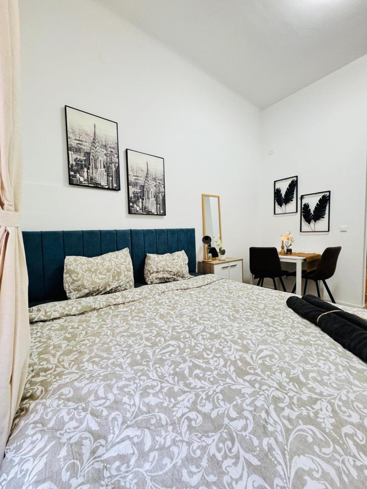 Apartment 5br Apartment, Only 10min Walk To Matzleinsdorfer Platz