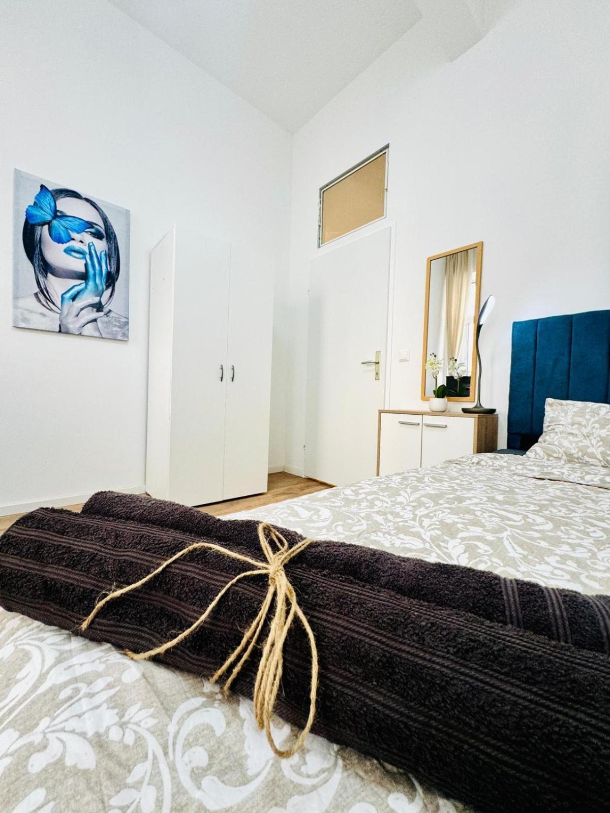5br Apartment, Only 10min Walk To Matzleinsdorfer Platz Apartment Vienna