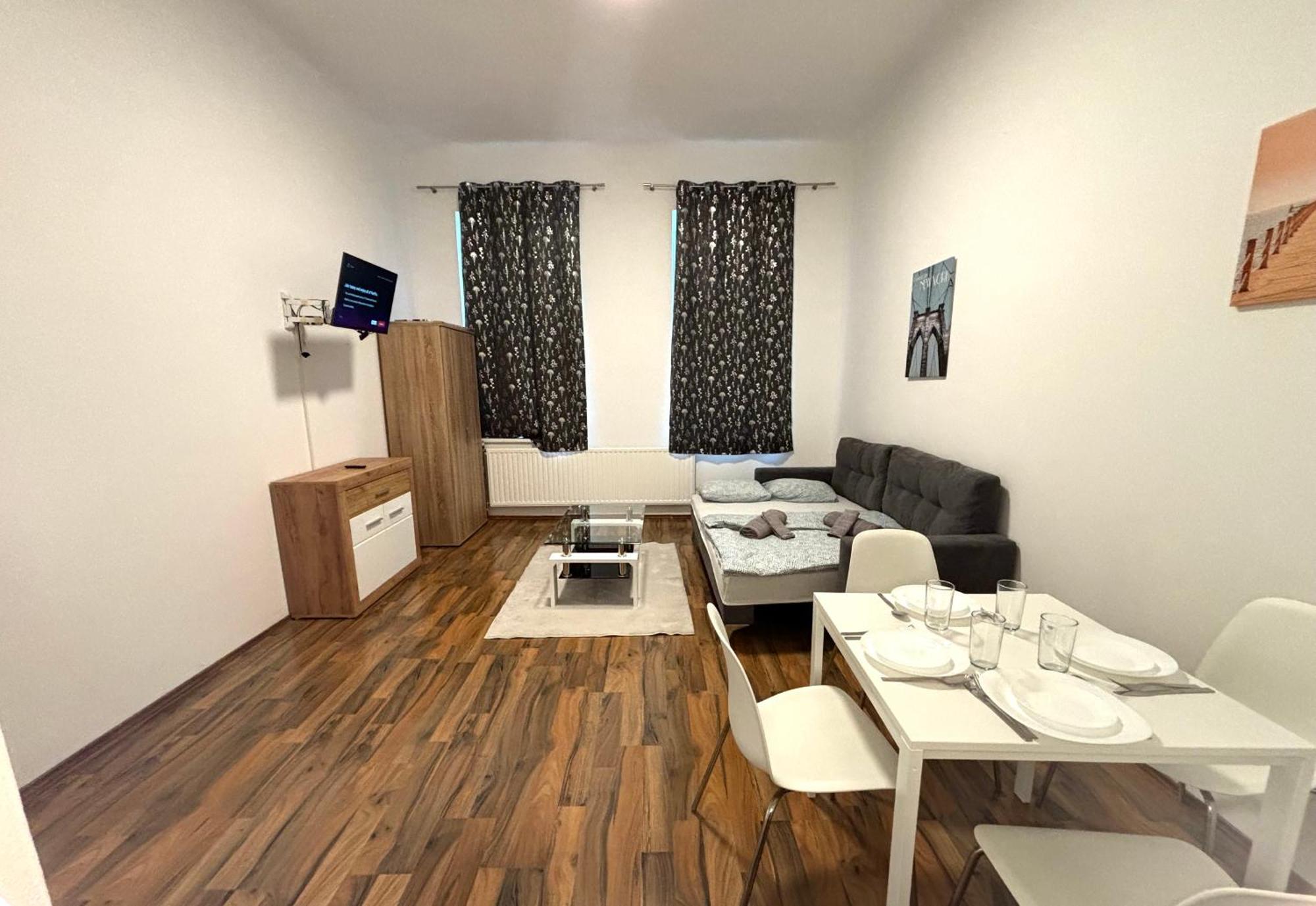 City-palace 1020 Apartment