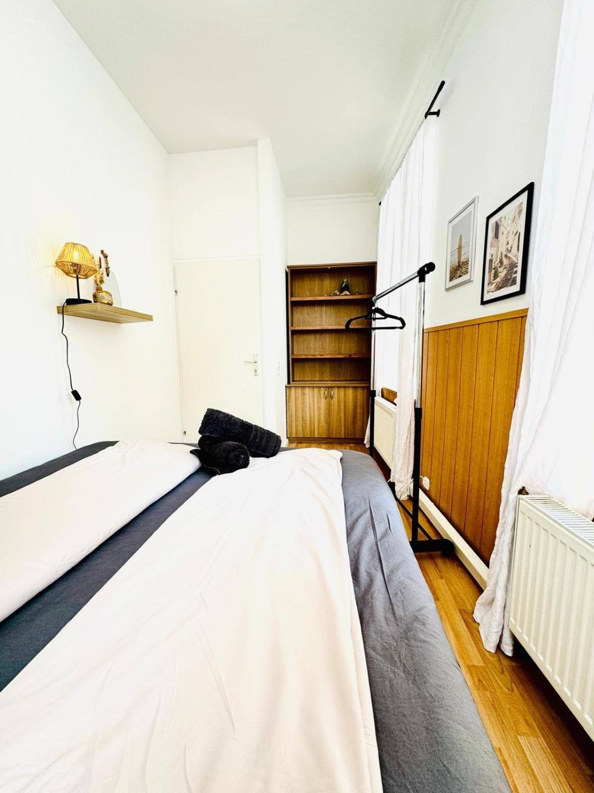 Apartment Comfy In A Shared Apt, 8min To Rathausplatz