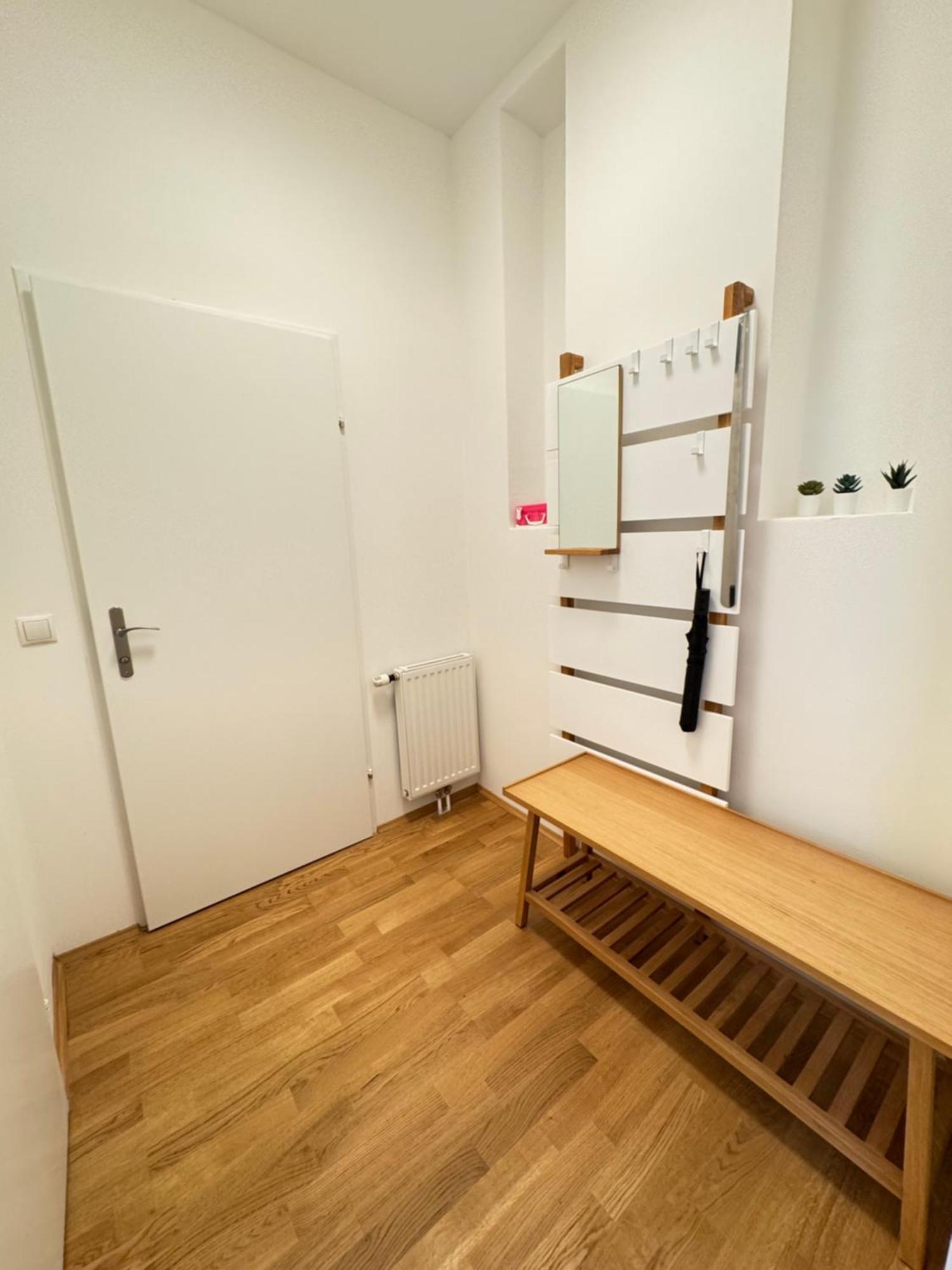 Trendy Zentral Gelegen Apartamento