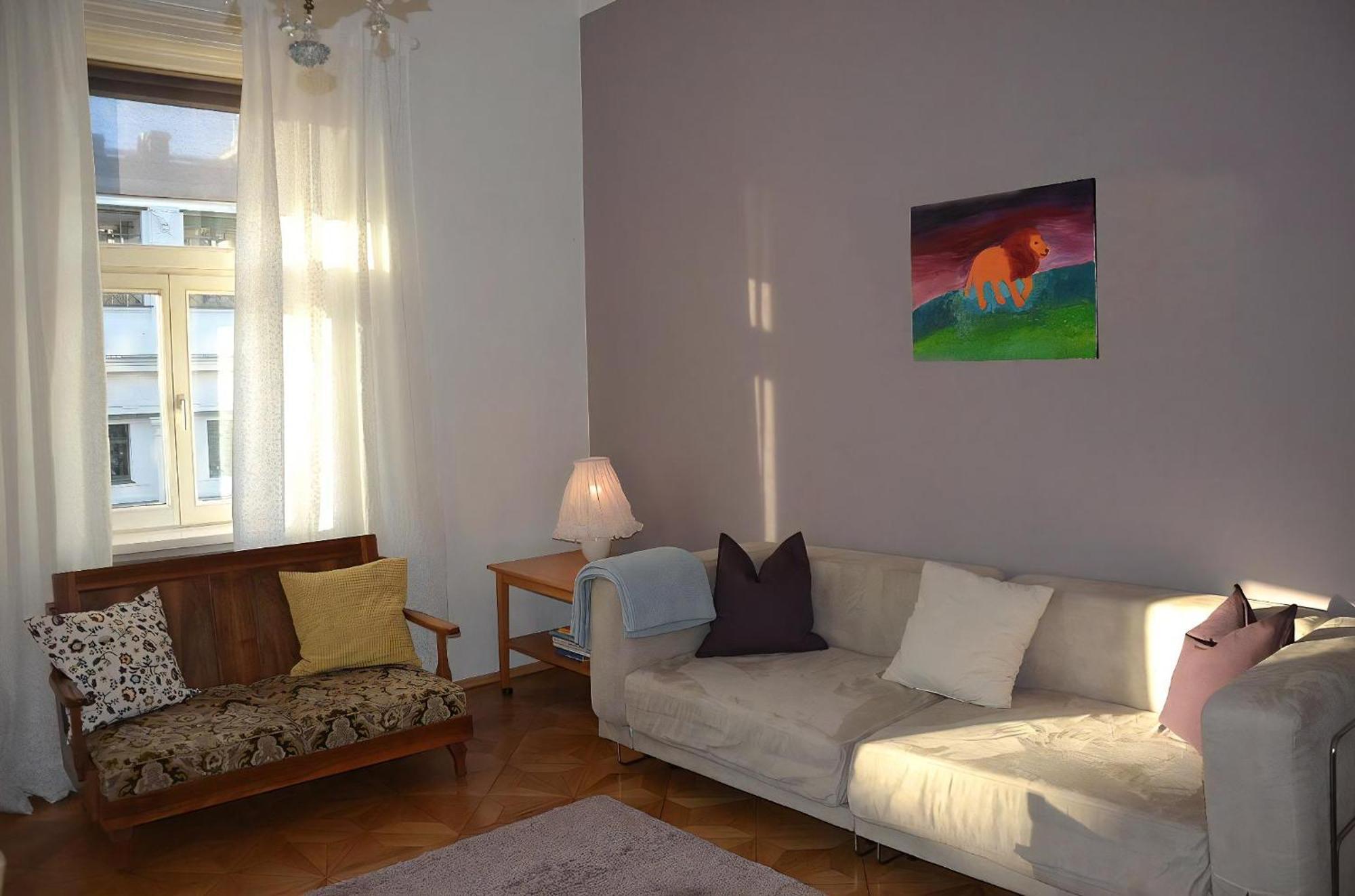 Schoene Wiener Altbauwohnung Apartment