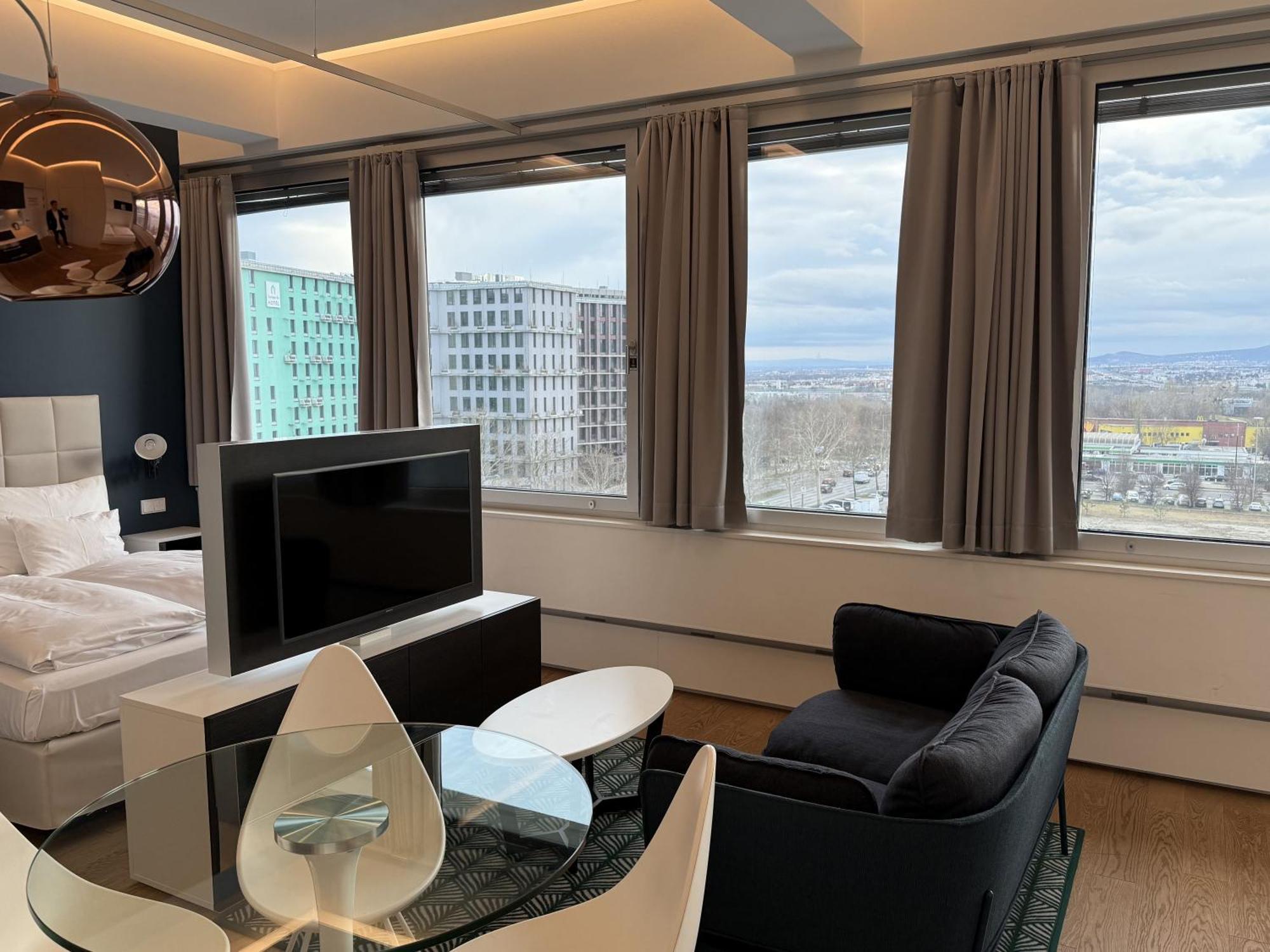 Skyline Loft *