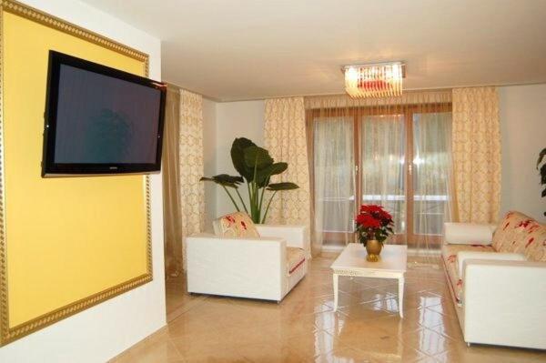 Apartment Luxury With Pool *