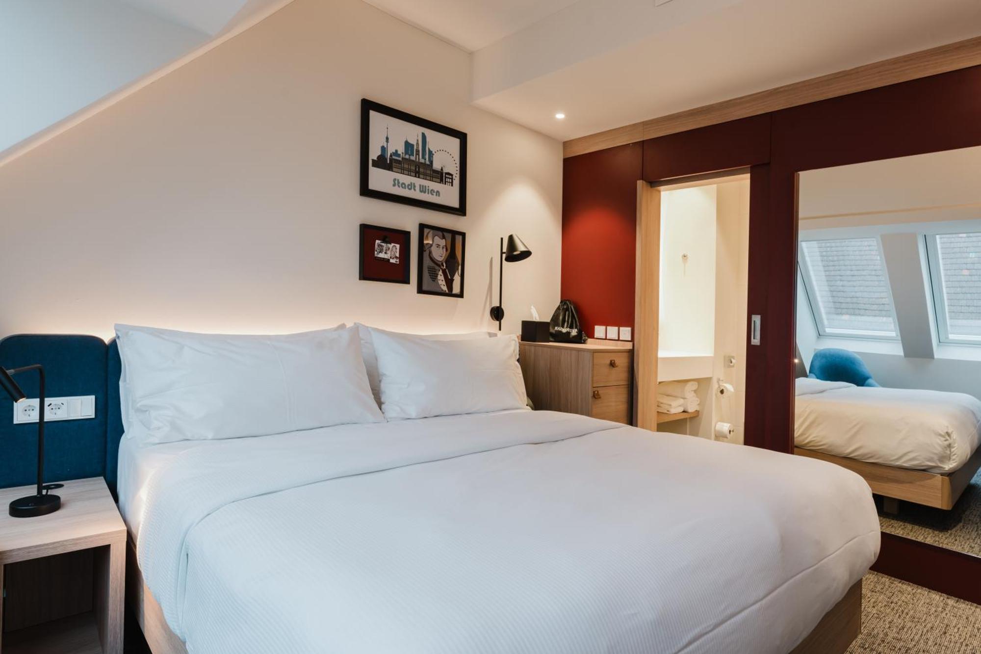 Hampton By Hilton West 3* Viena