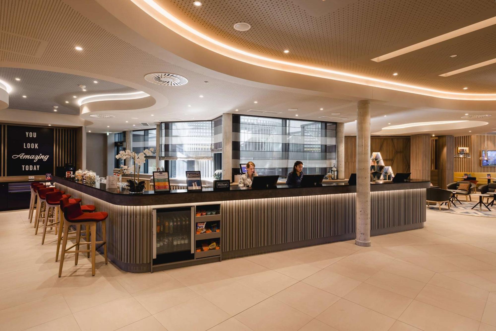 Hampton By Hilton West