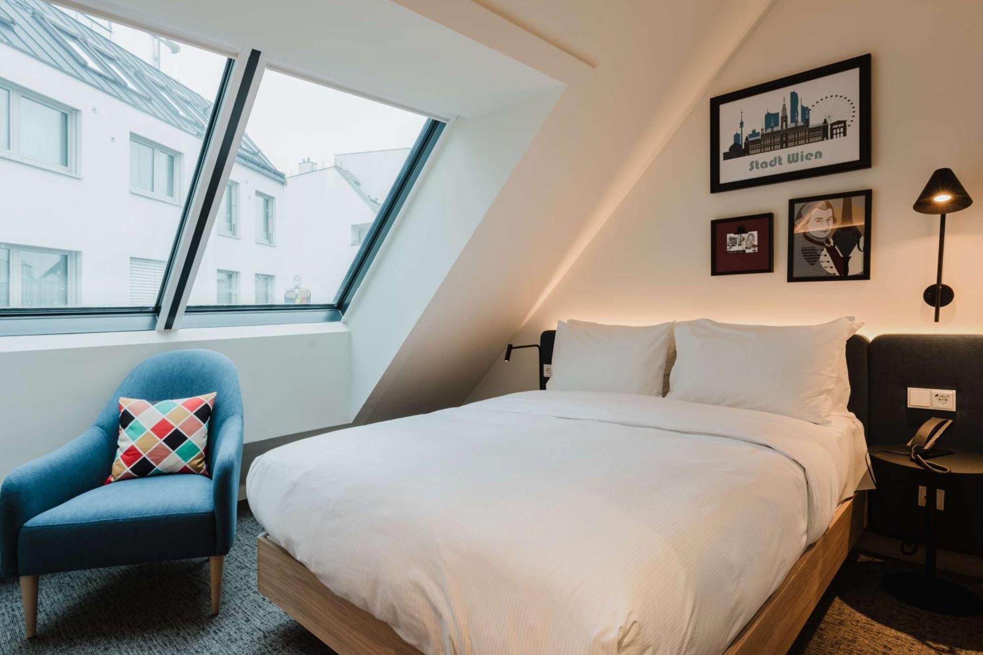 Hampton By Hilton West Hotel 3*