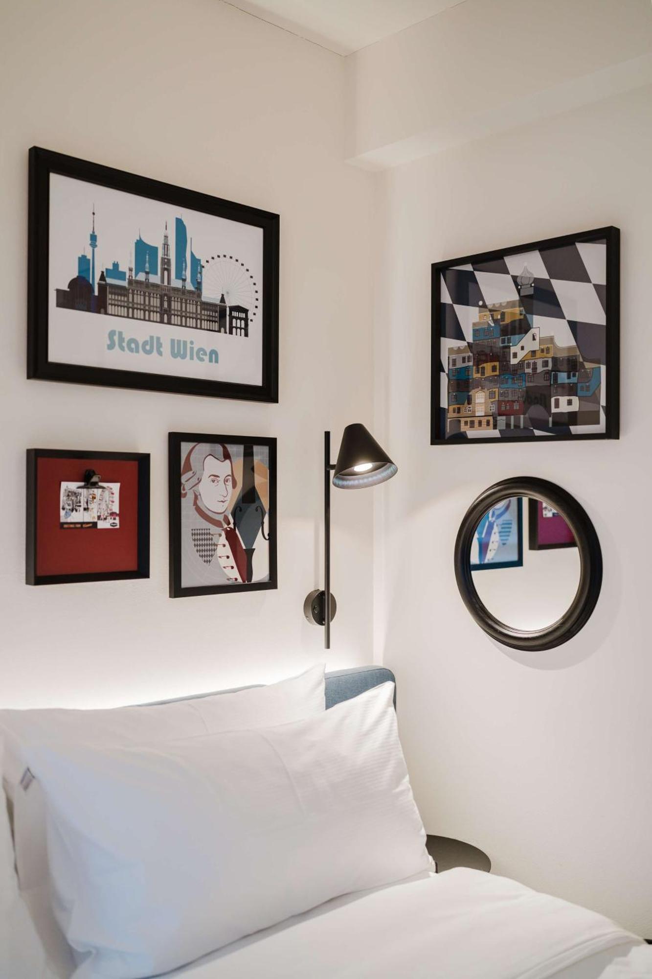 Hotel Hampton By Hilton West Viena