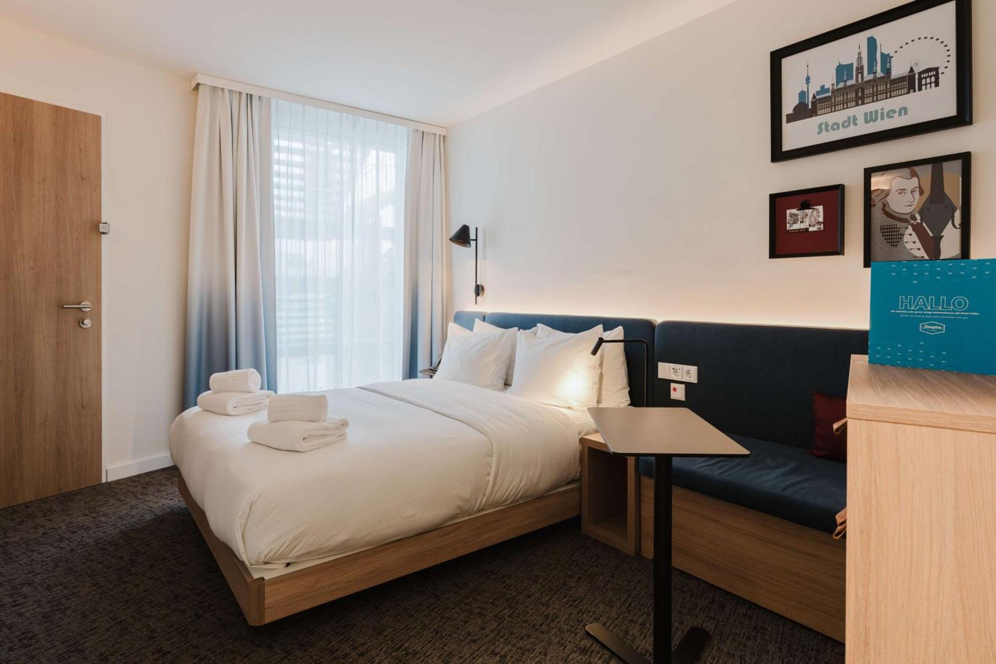 Hampton By Hilton West 3*